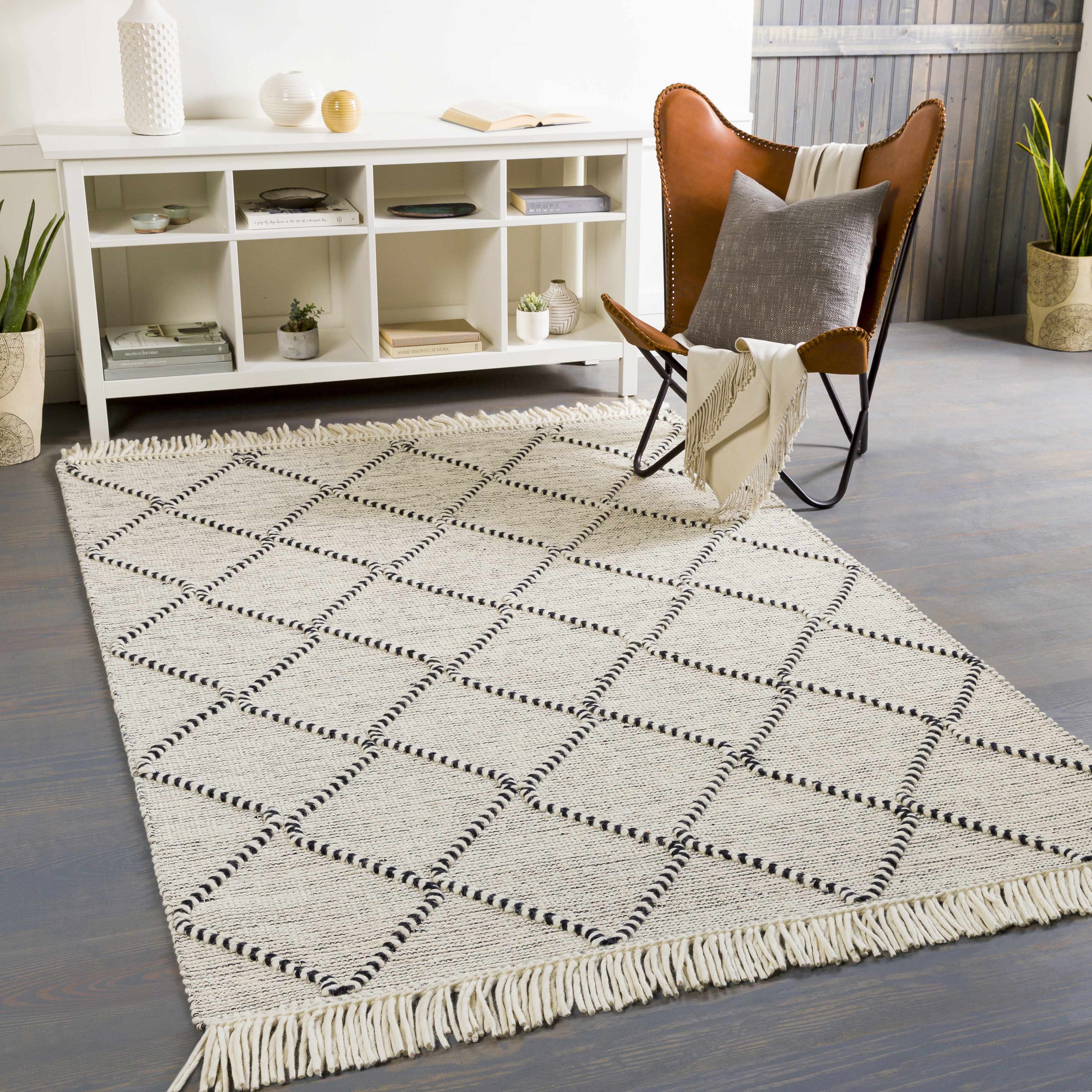 Siyabuswa Area Rug - Clearance - Image 2