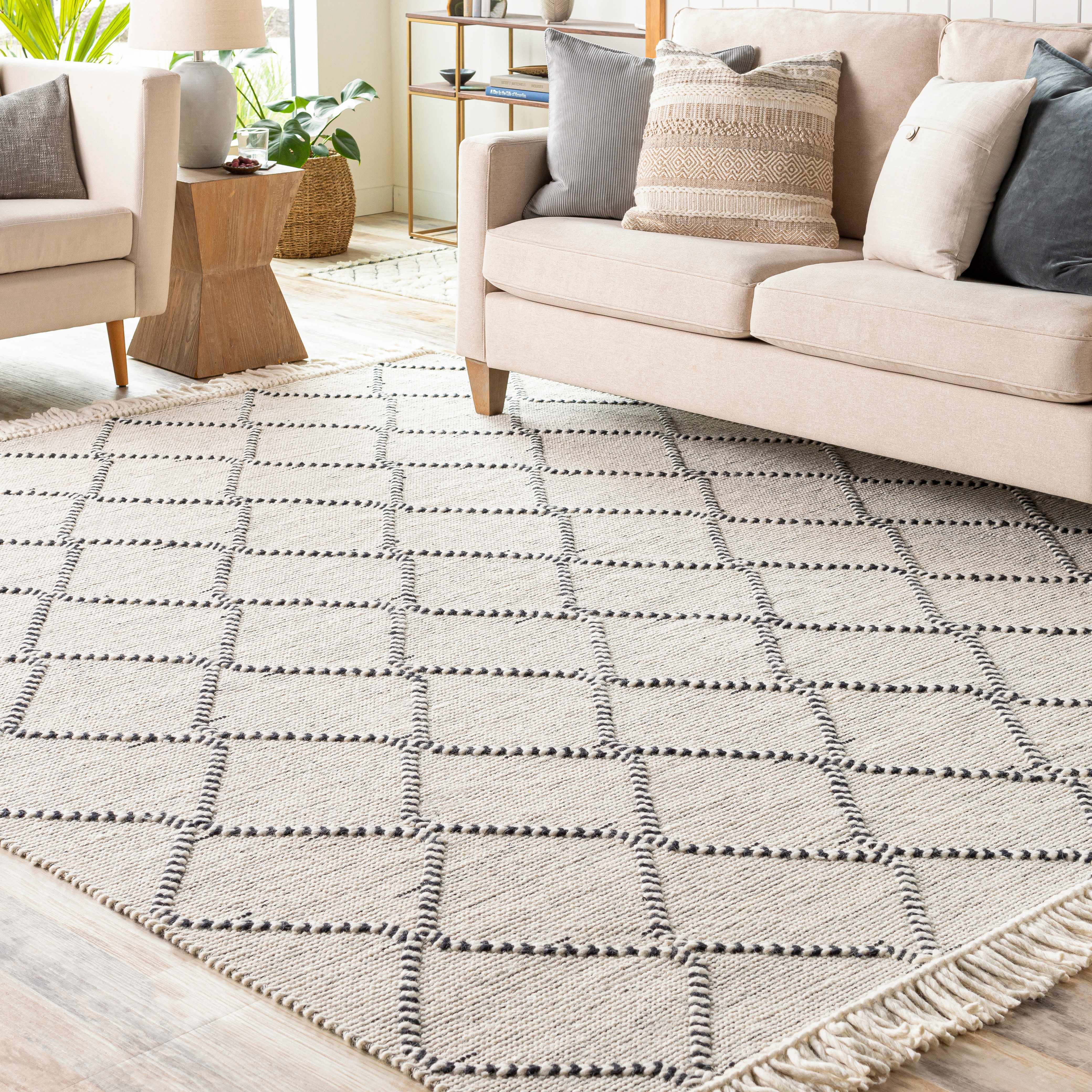 Siyabuswa Area Rug - Clearance - Image 7