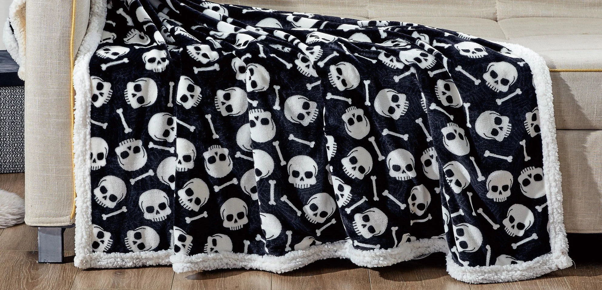Skull & Bones Black Sherpa Throw Blanket Soft & Cozy Fleece, Gothic Skeleton Design, 50" x 60 - Image 9