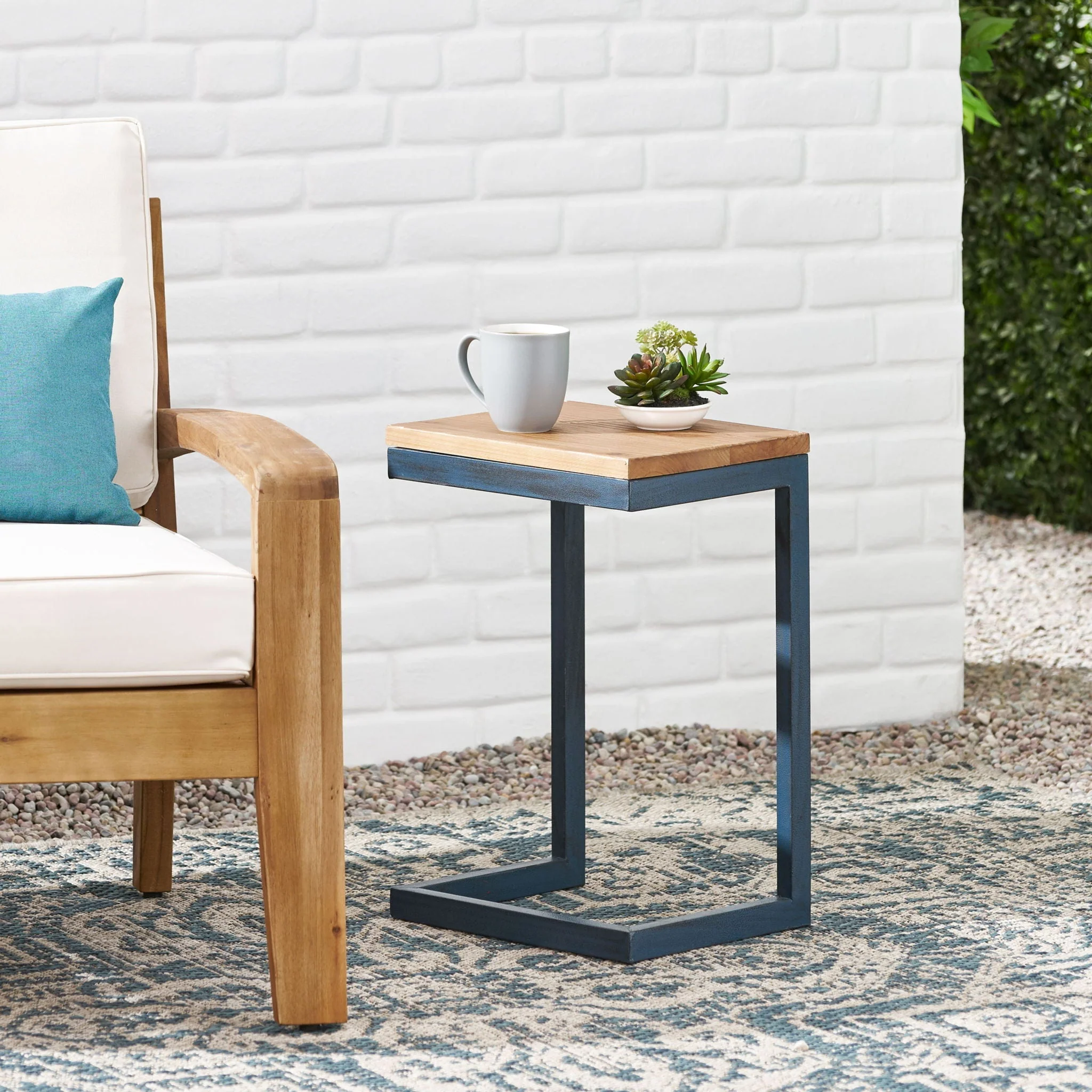 Small C Shaped End Table With Iron Base And Fir Wood Top - Black - Image 4