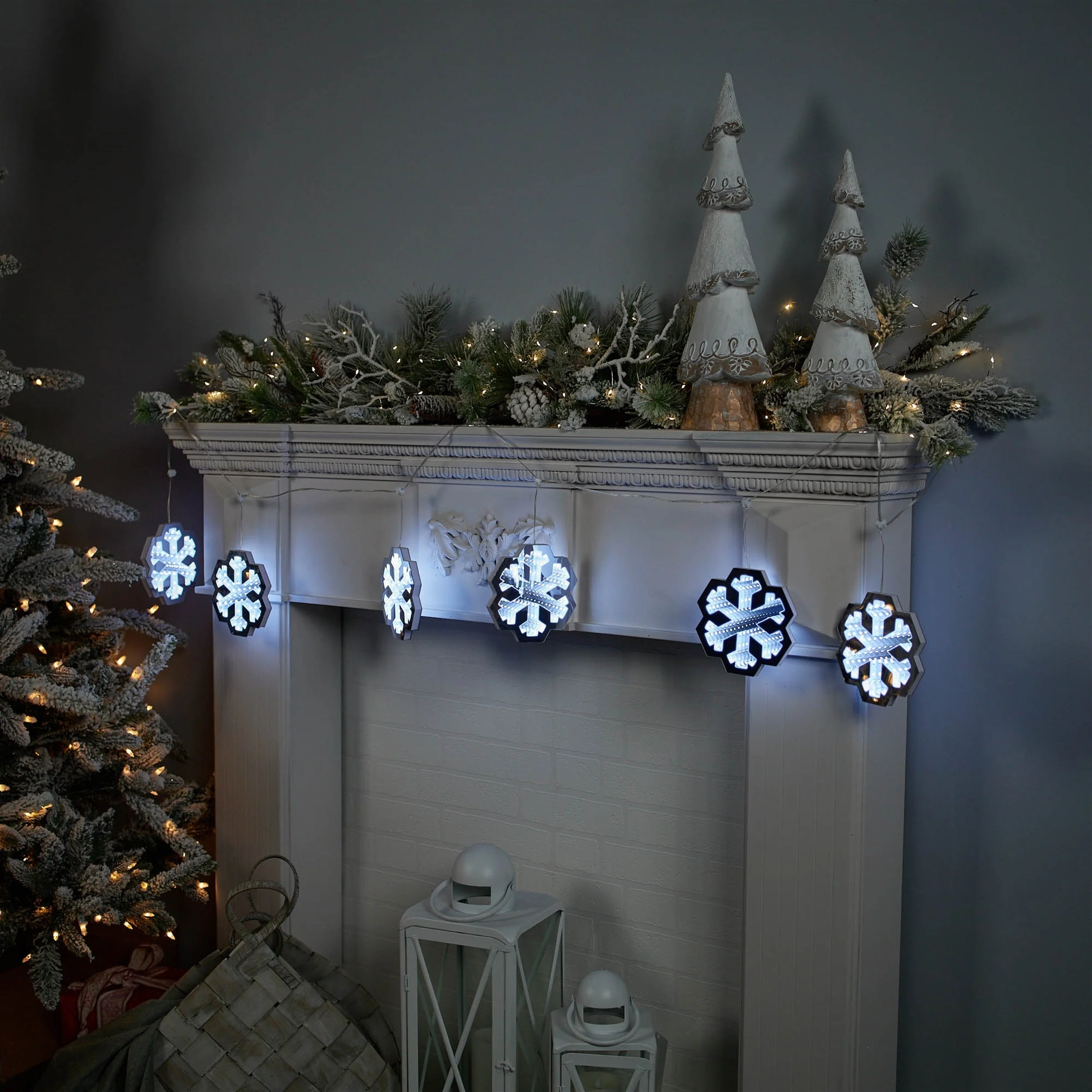 Snowflake Ekkolight Garland 68"L - Image 2