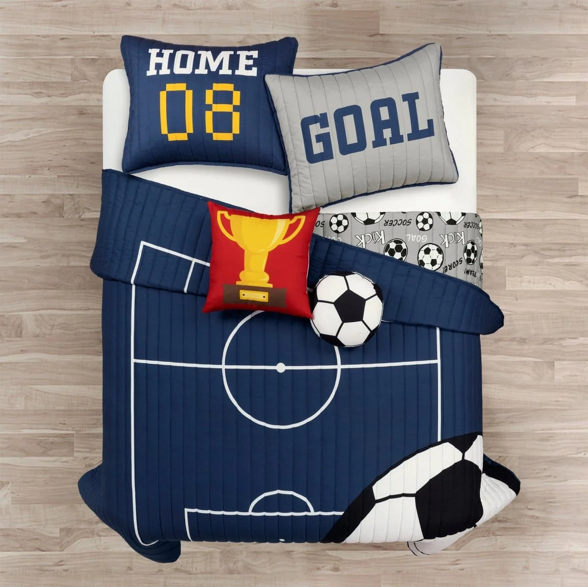 Soccer Game Reversible Quilt Set - Image 28