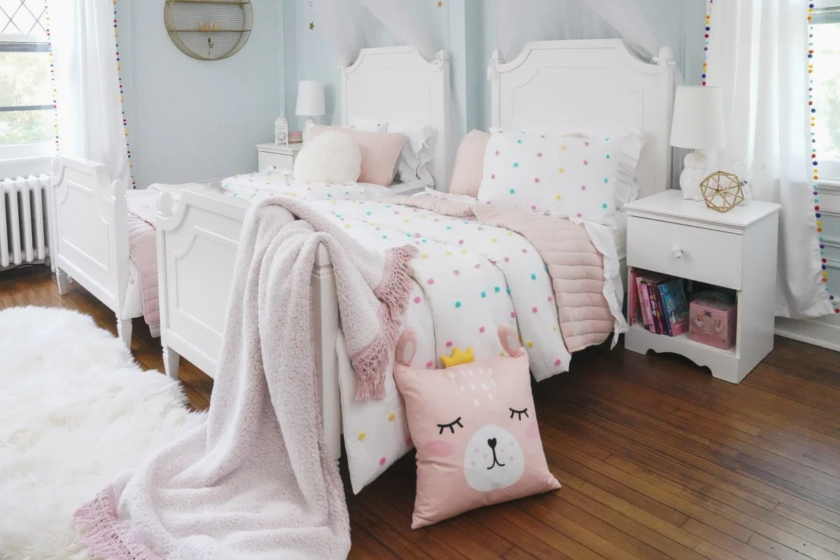 Soft Stripe All Season Quilt/Coverlet Set - Image 26