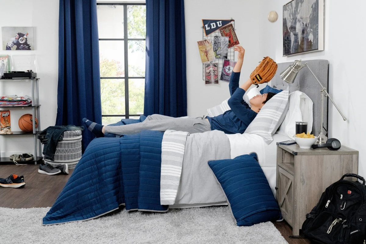 Soft Stripe All Season Quilt/Coverlet Set - Image 29