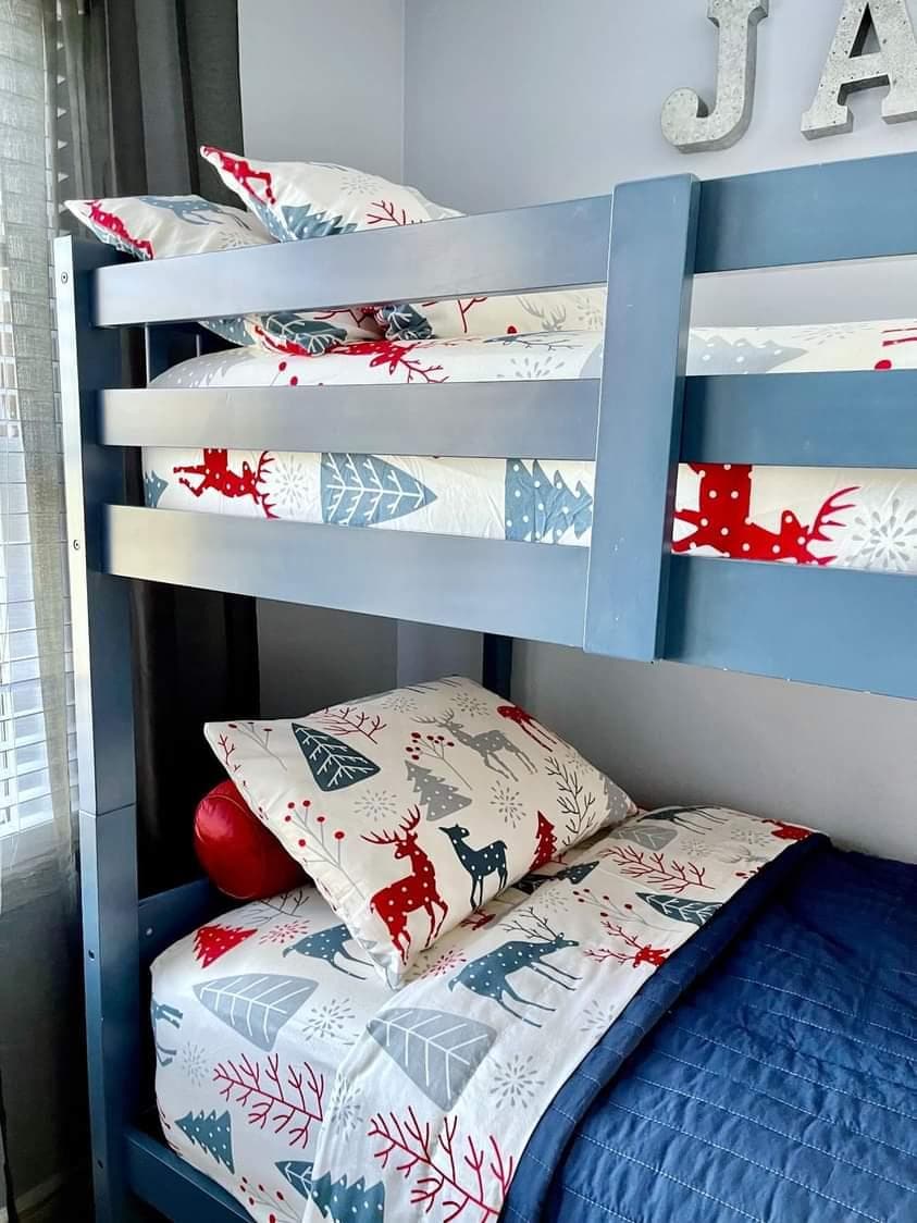 Soft Stripe All Season Quilt/Coverlet Set - Image 36