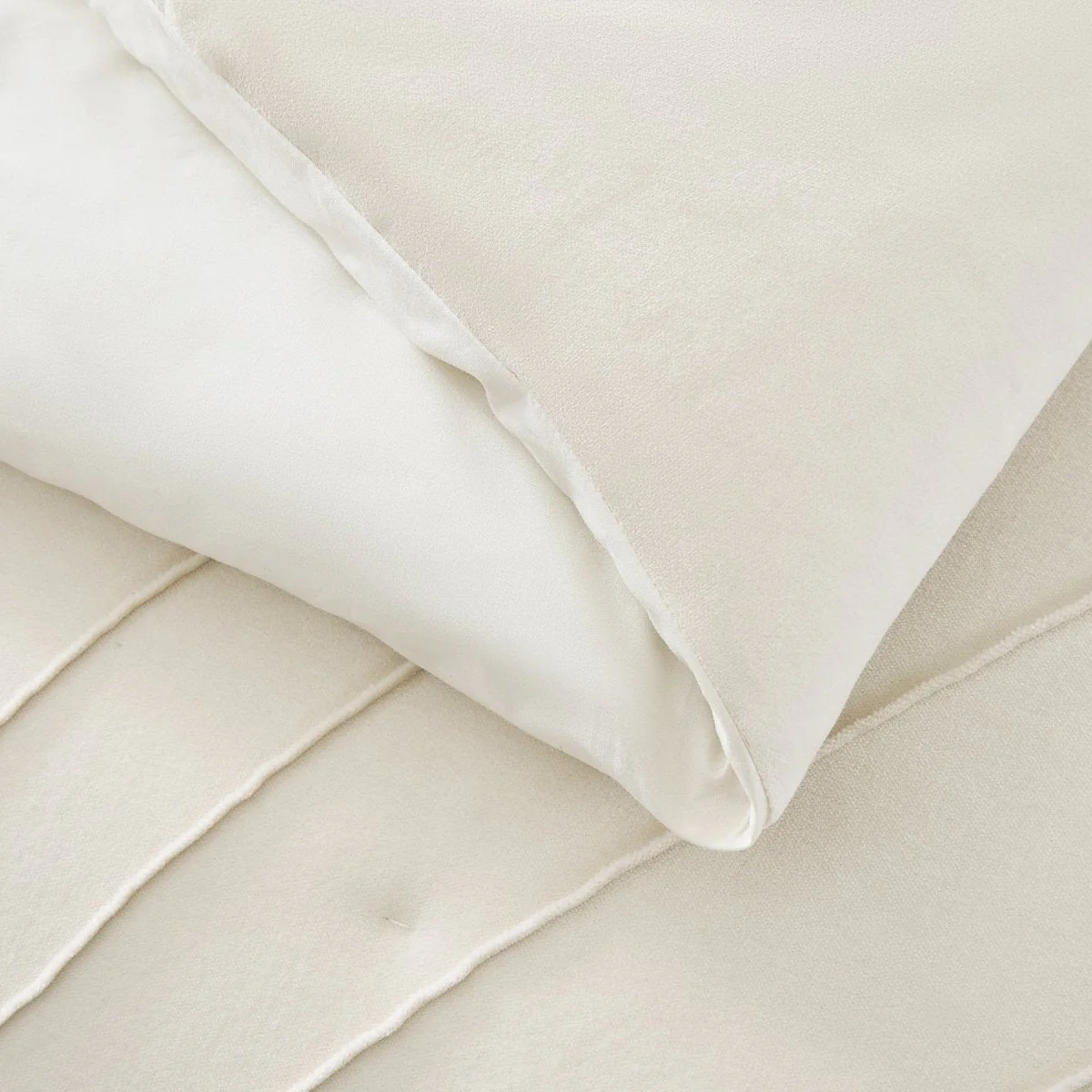 Solar Drift Velvet Comforter Set - Image 14