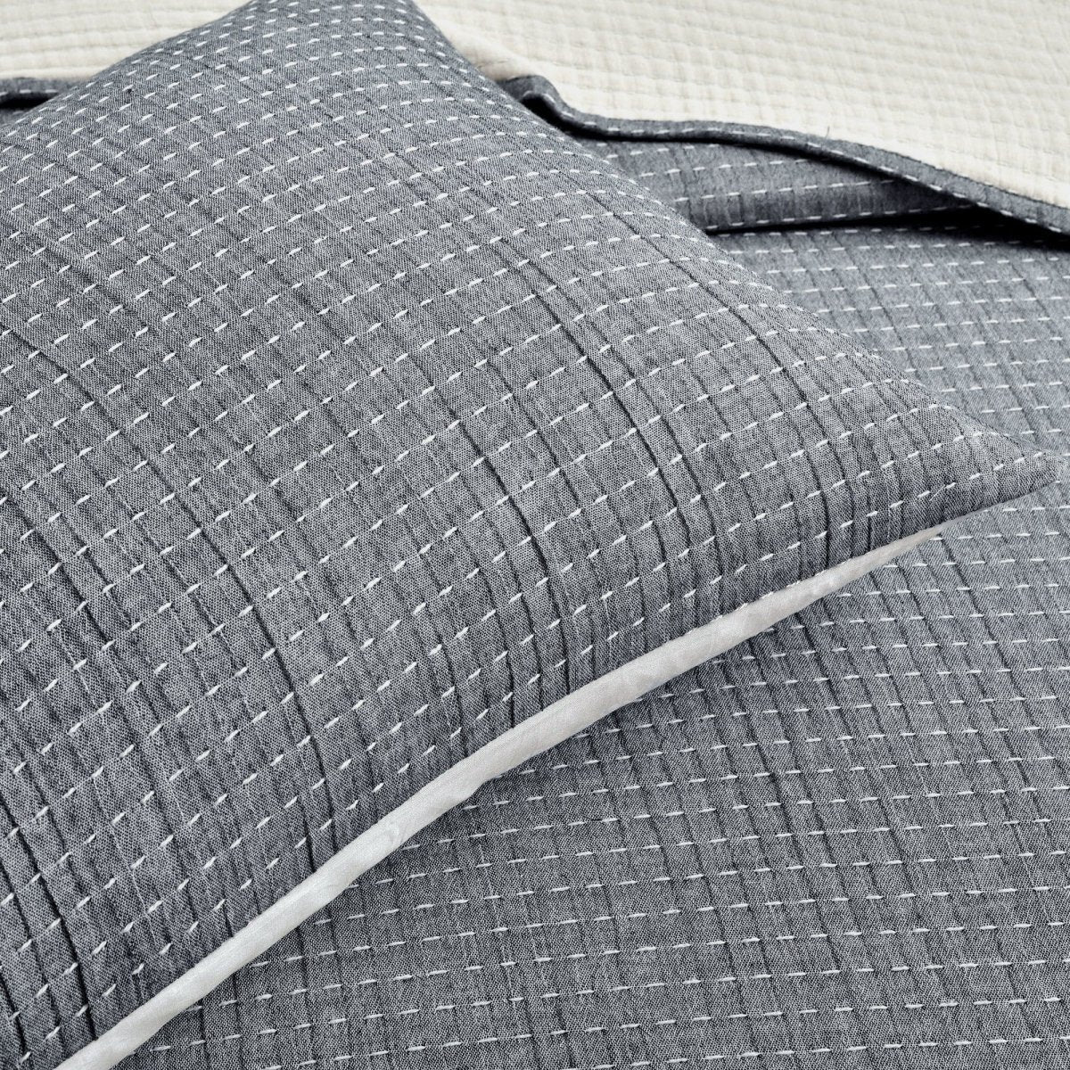 Solid Kantha Pick Stitch Yarn Dyed Cotton Woven Quilt/Coverlet Set - Image 7