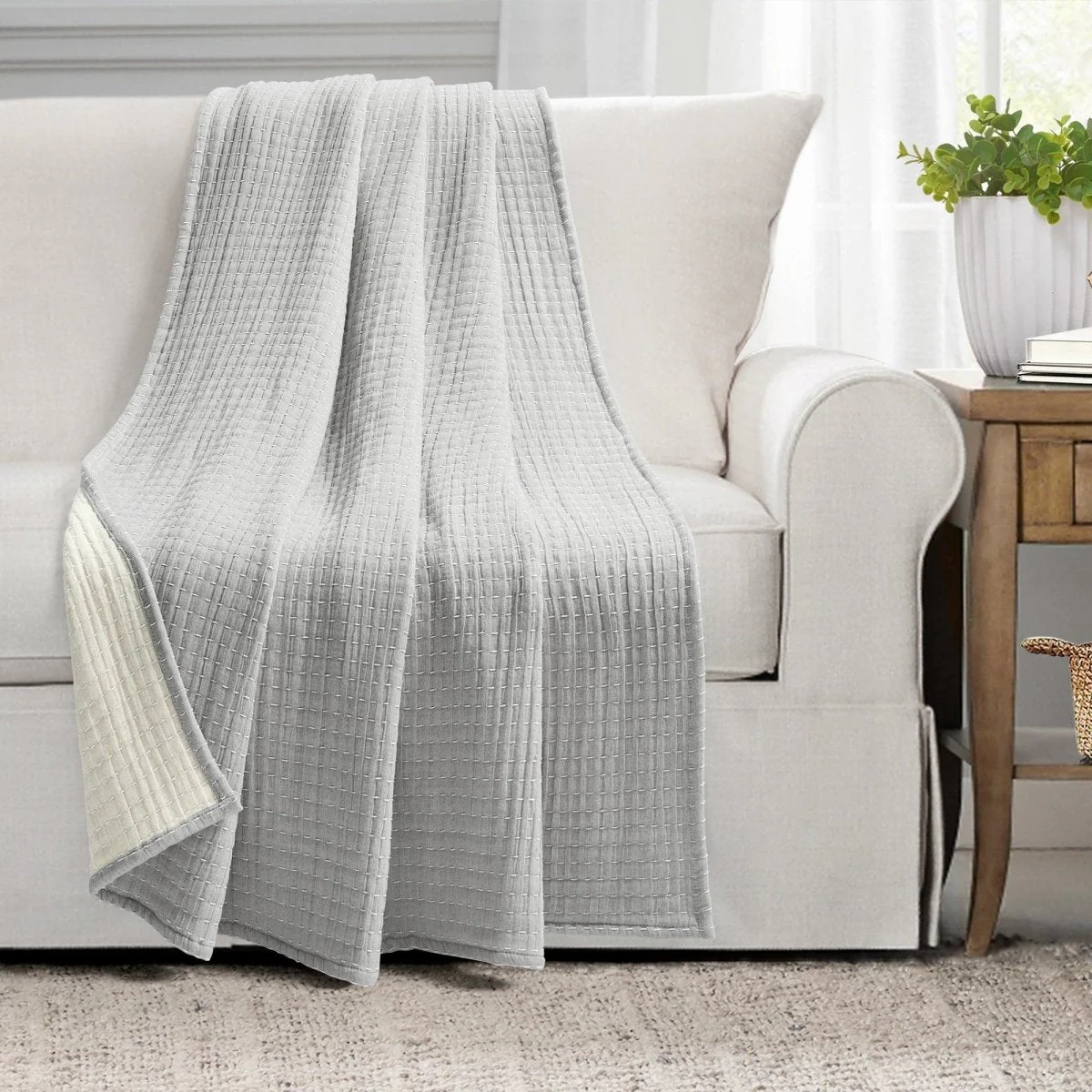 Solid Kantha Pick Stitch Yarn Dyed Cotton Woven Throw - Image 3