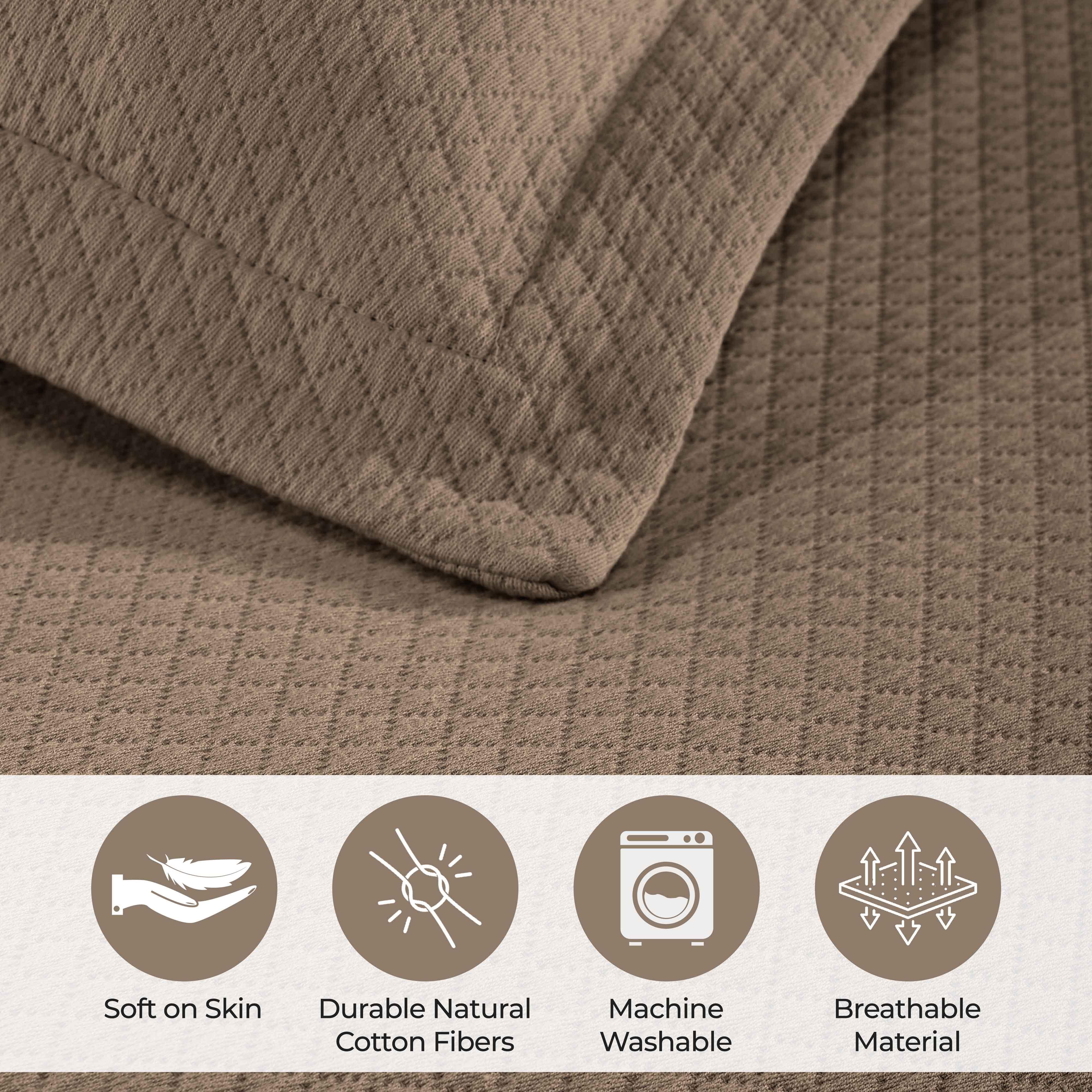 Solitaire Jacquard Matelassé Cotton Diamond Solitaire Bedspread Set - Image 5