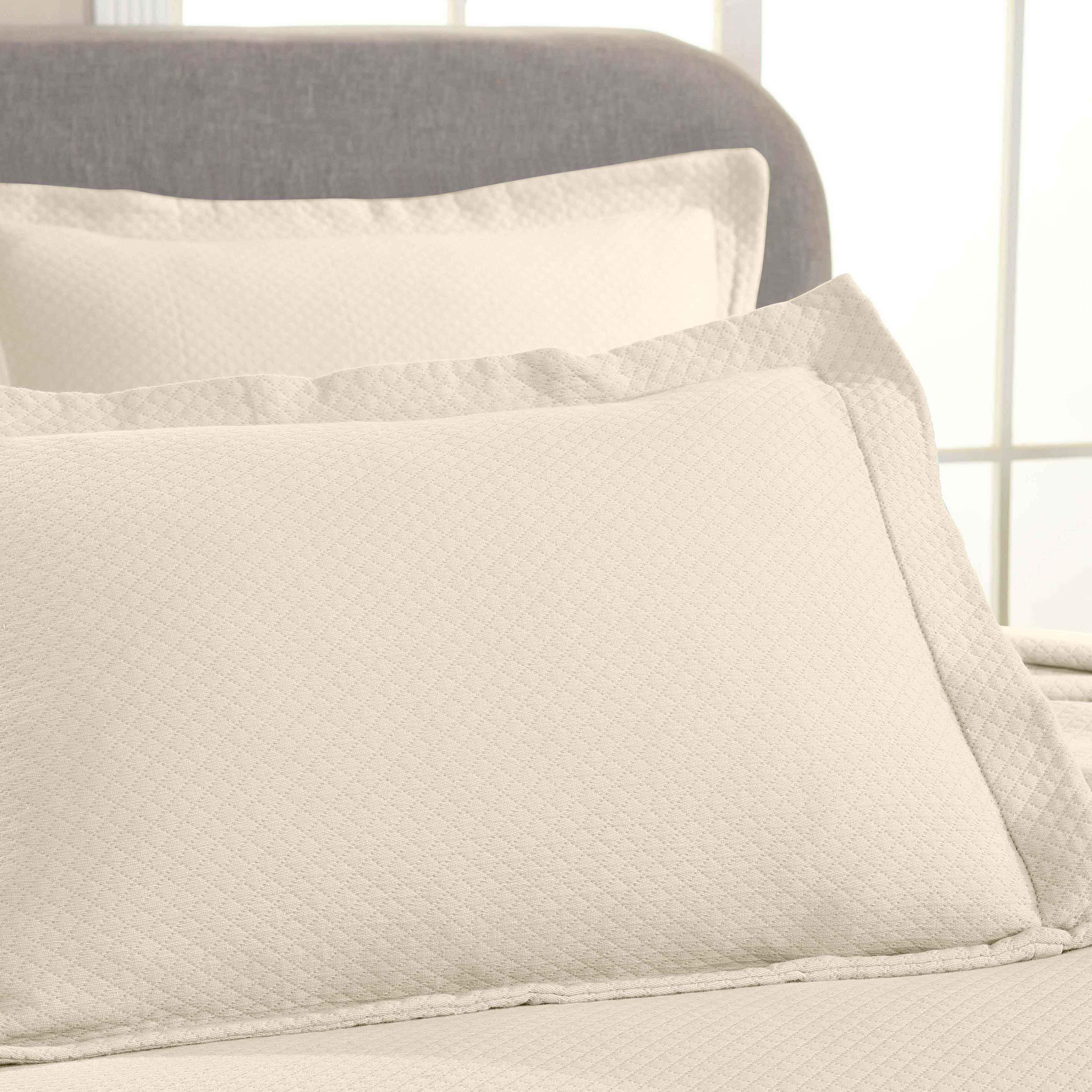 Solitaire Jacquard Matelassé Cotton Diamond Solitaire Bedspread Set - Image 52