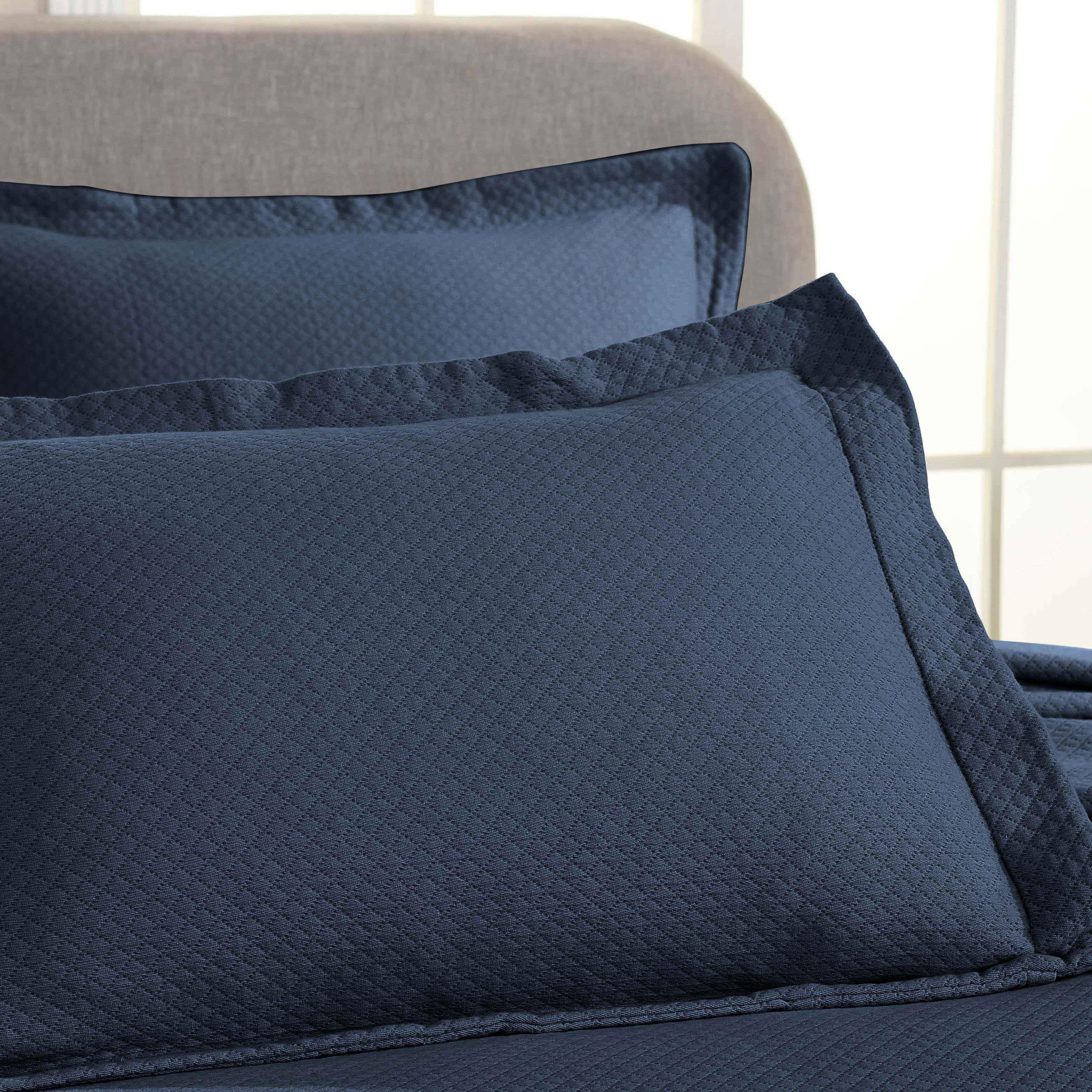 Solitaire Jacquard Matelassé Cotton Diamond Solitaire Bedspread Set - Image 61