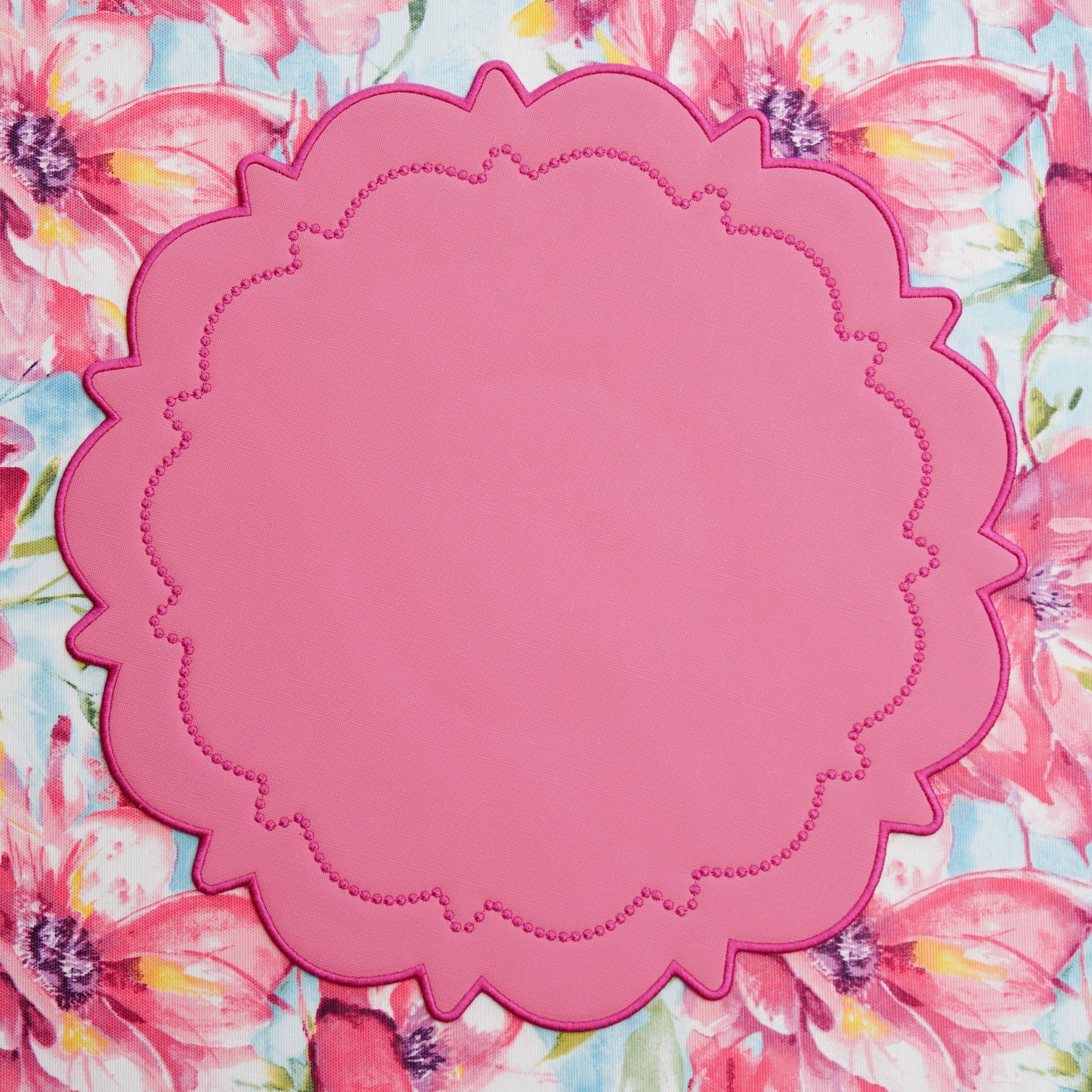 SOLSTICE PINK SCALLOPED FAUX LEATHER PLACEMAT - Image 5