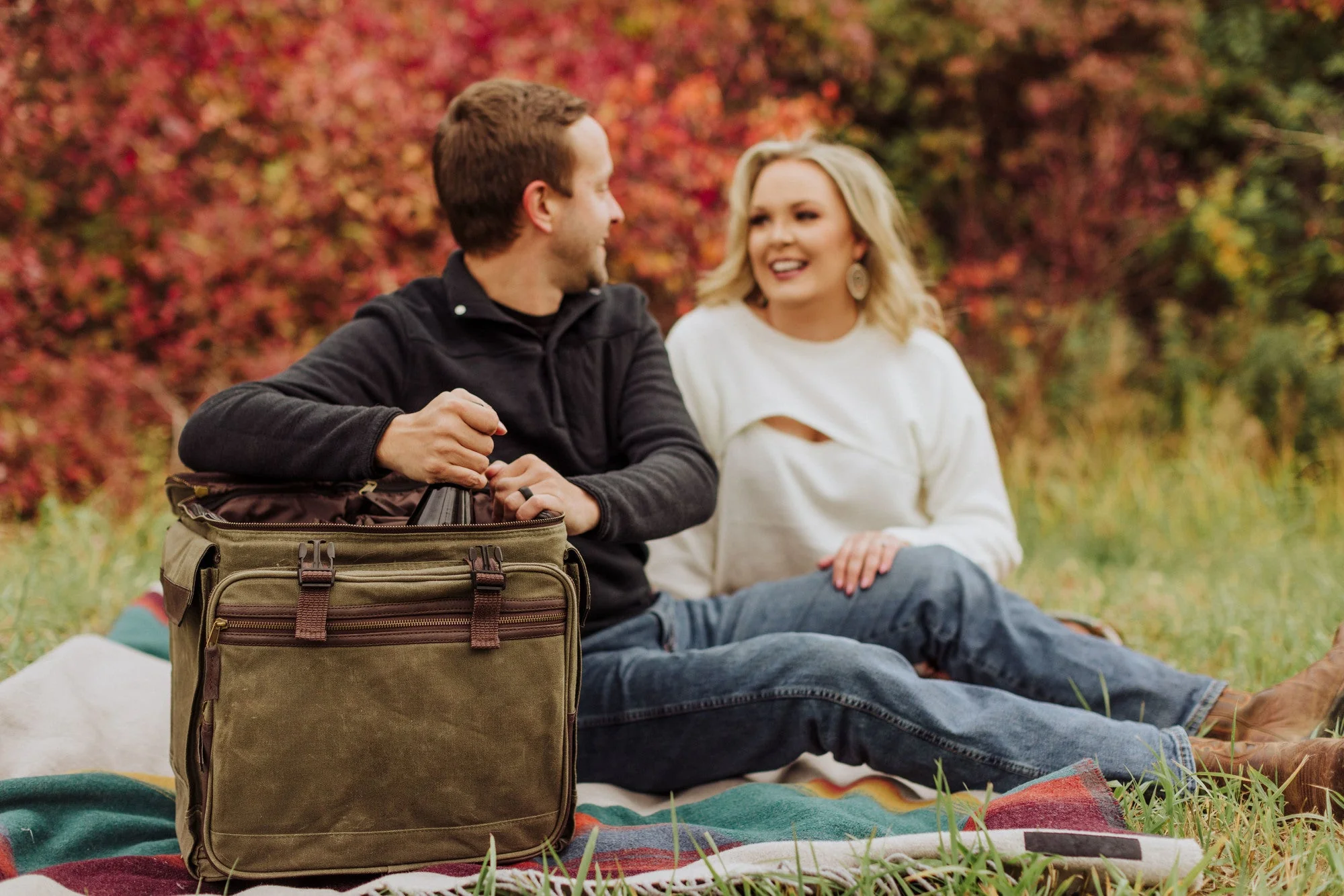 Somm 12 Bottle Insulated Wine Bag with Rolling Cart - Image 4