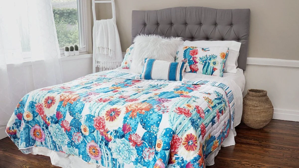 Southwest Vibrant Cactus Reversible 3 Piece Quilt Set - Image 3