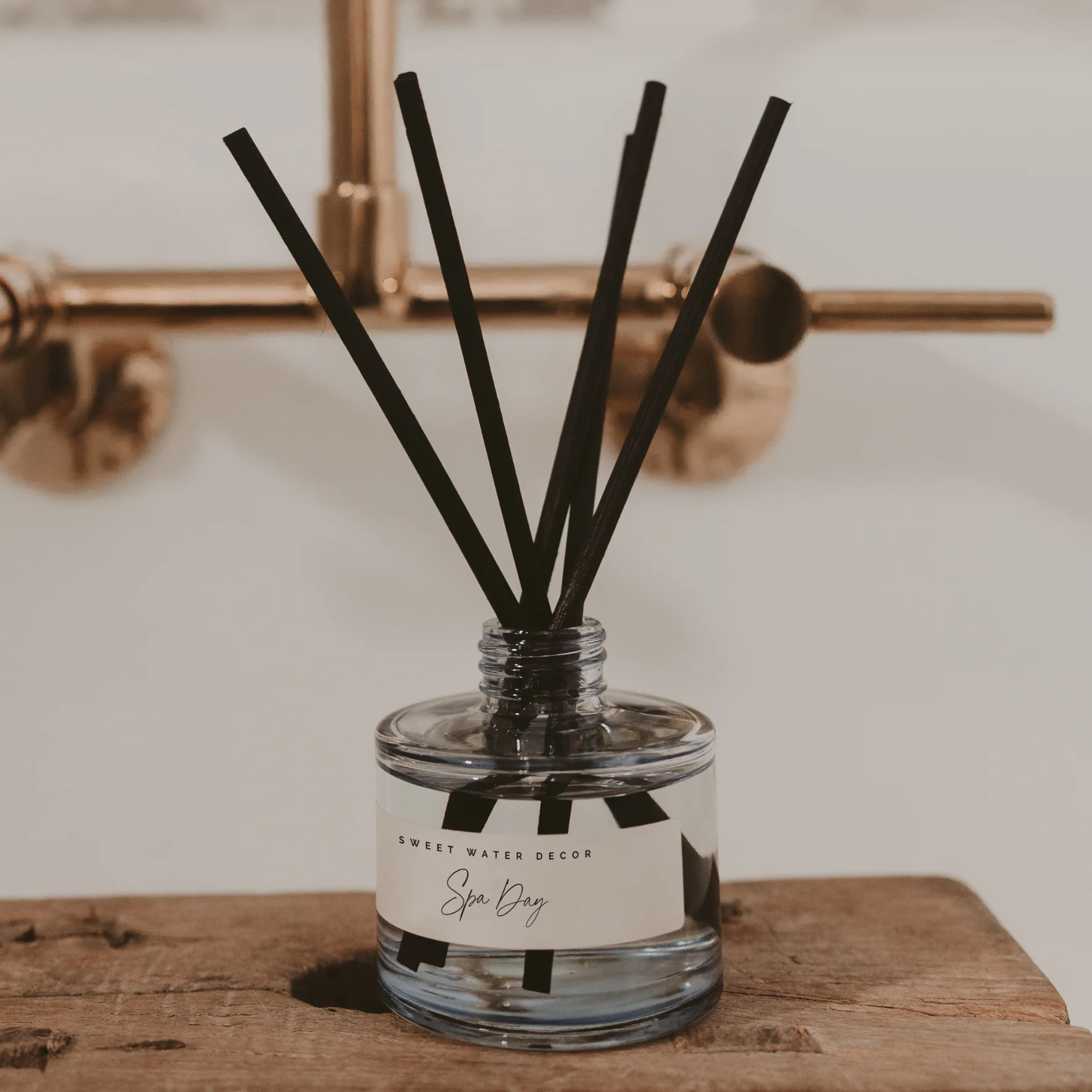 Spa Day Blue Tinted Glass Jar Reed Diffuser - Image 2