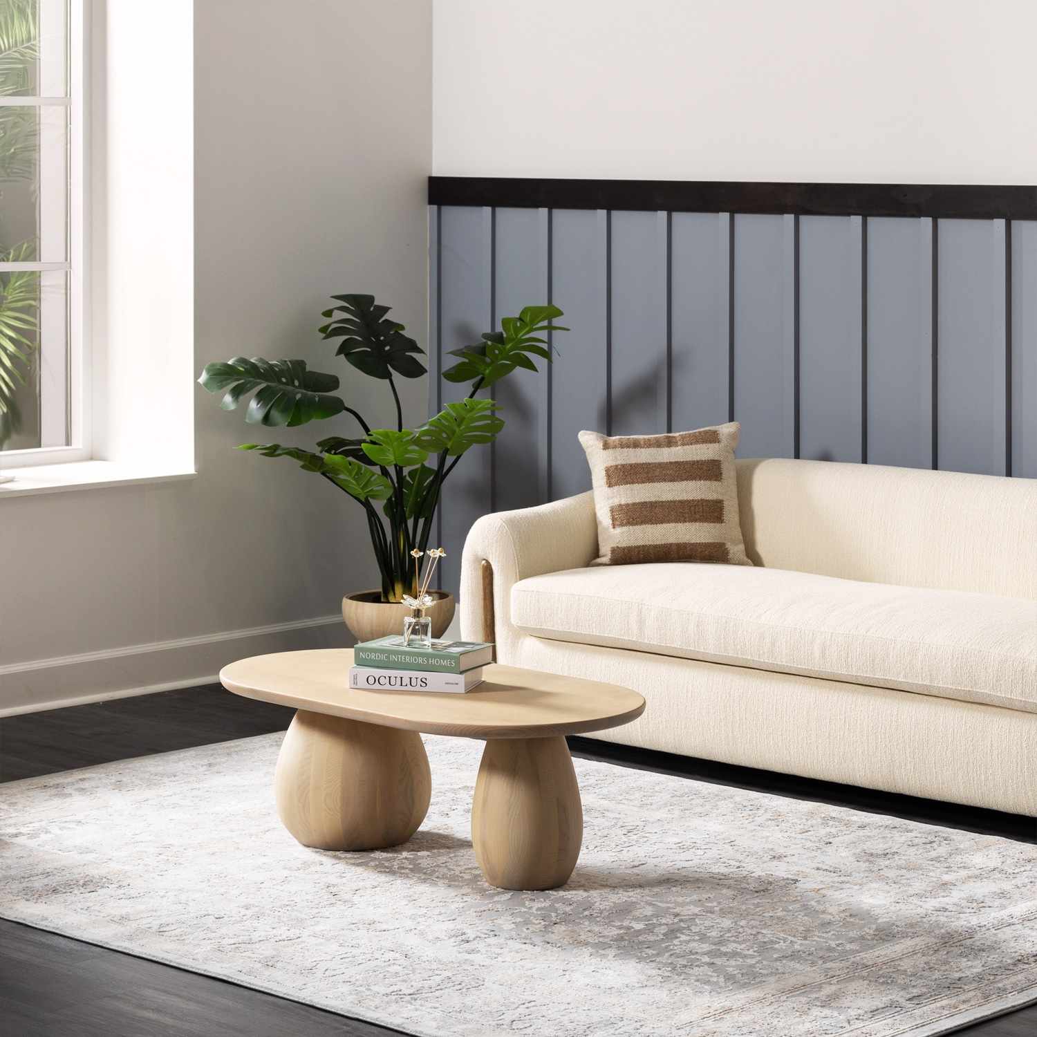 Speaks Traditional Textured Luxe Rug - Image 3