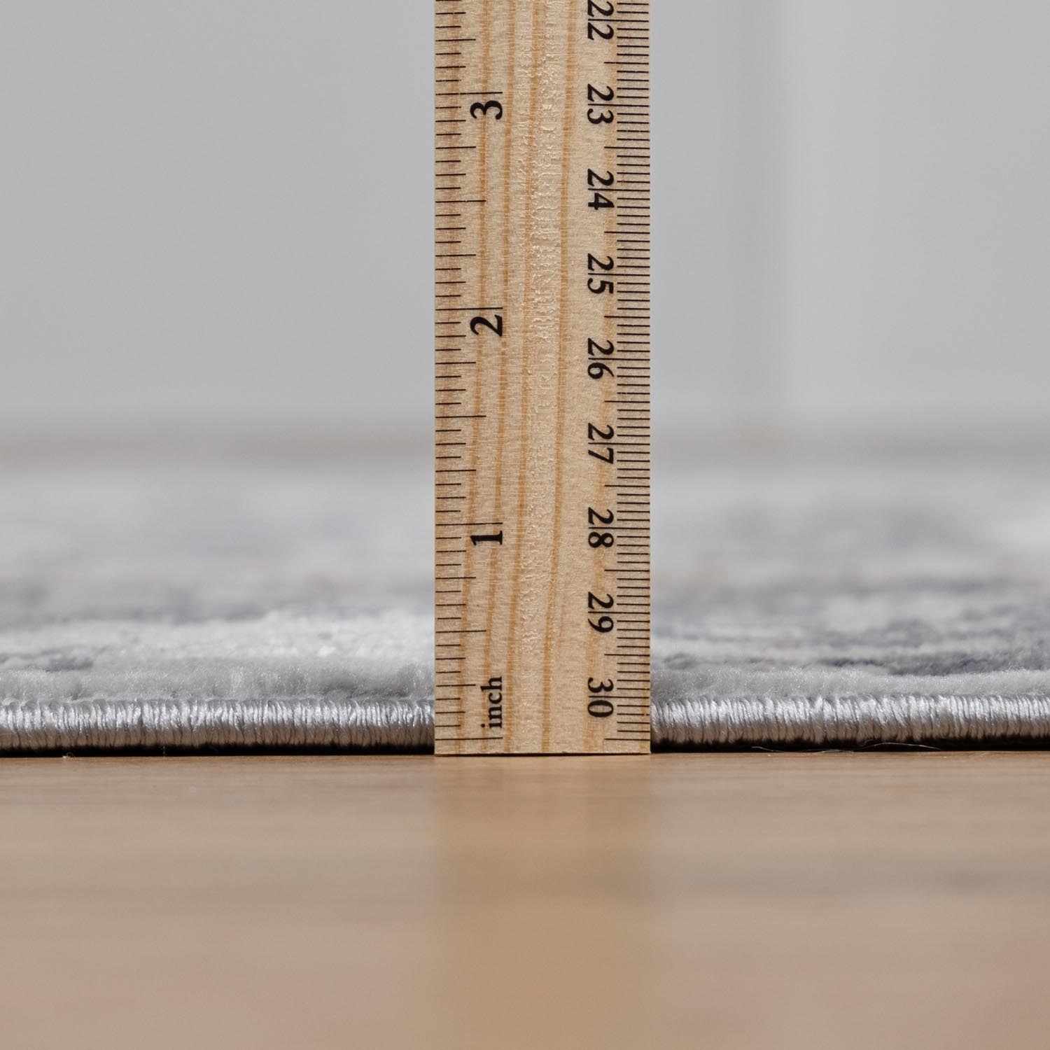 Speaks Traditional Textured Luxe Rug - Image 8