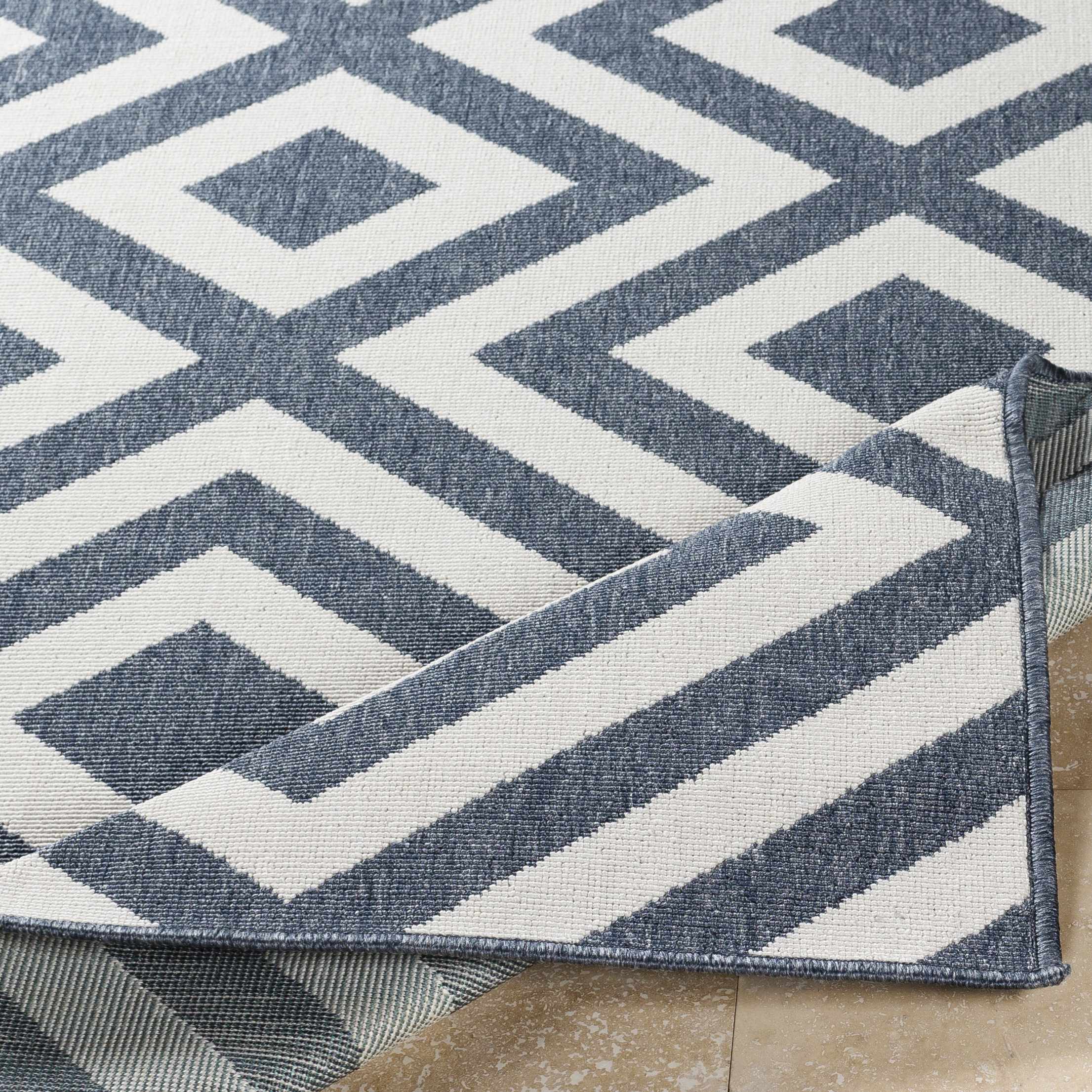 Spilsby Navy Blue Outdoor Rug - Clearance - Image 5