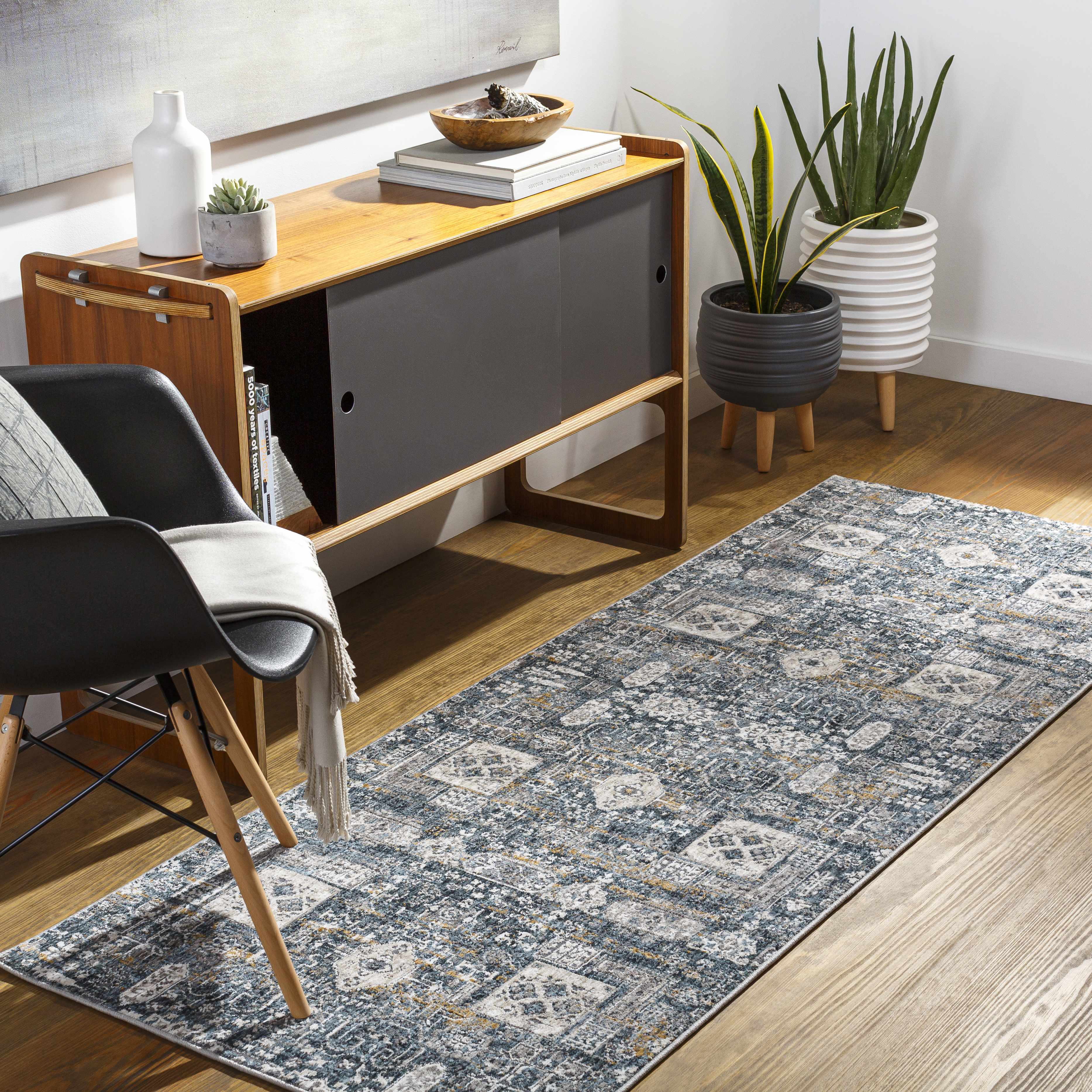 Stacyville Luxe Fringe Rug - Image 6