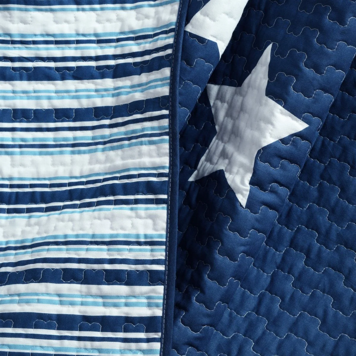Star Reversible Cotton Throw - Image 5
