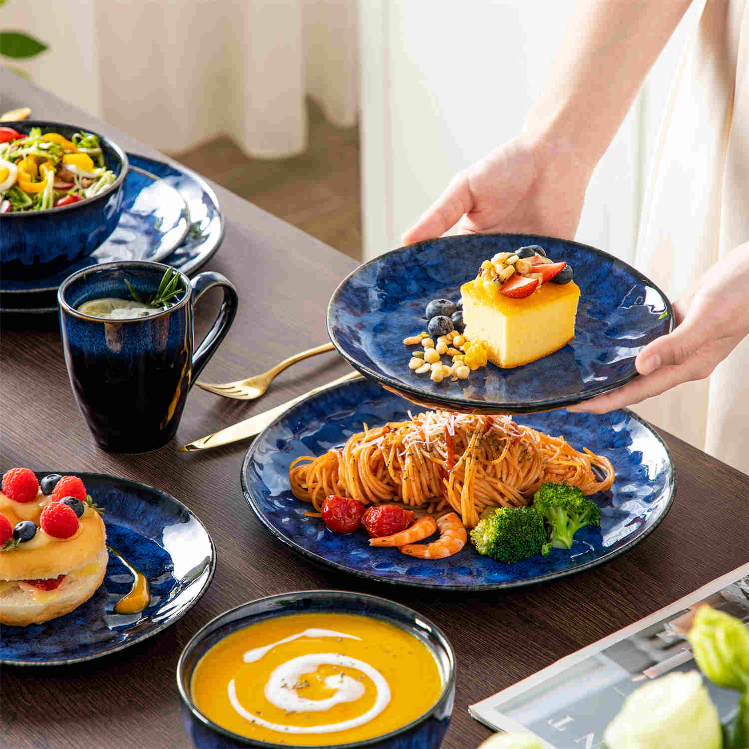 Starry 16 Piece Dinnerware Set - Image 3
