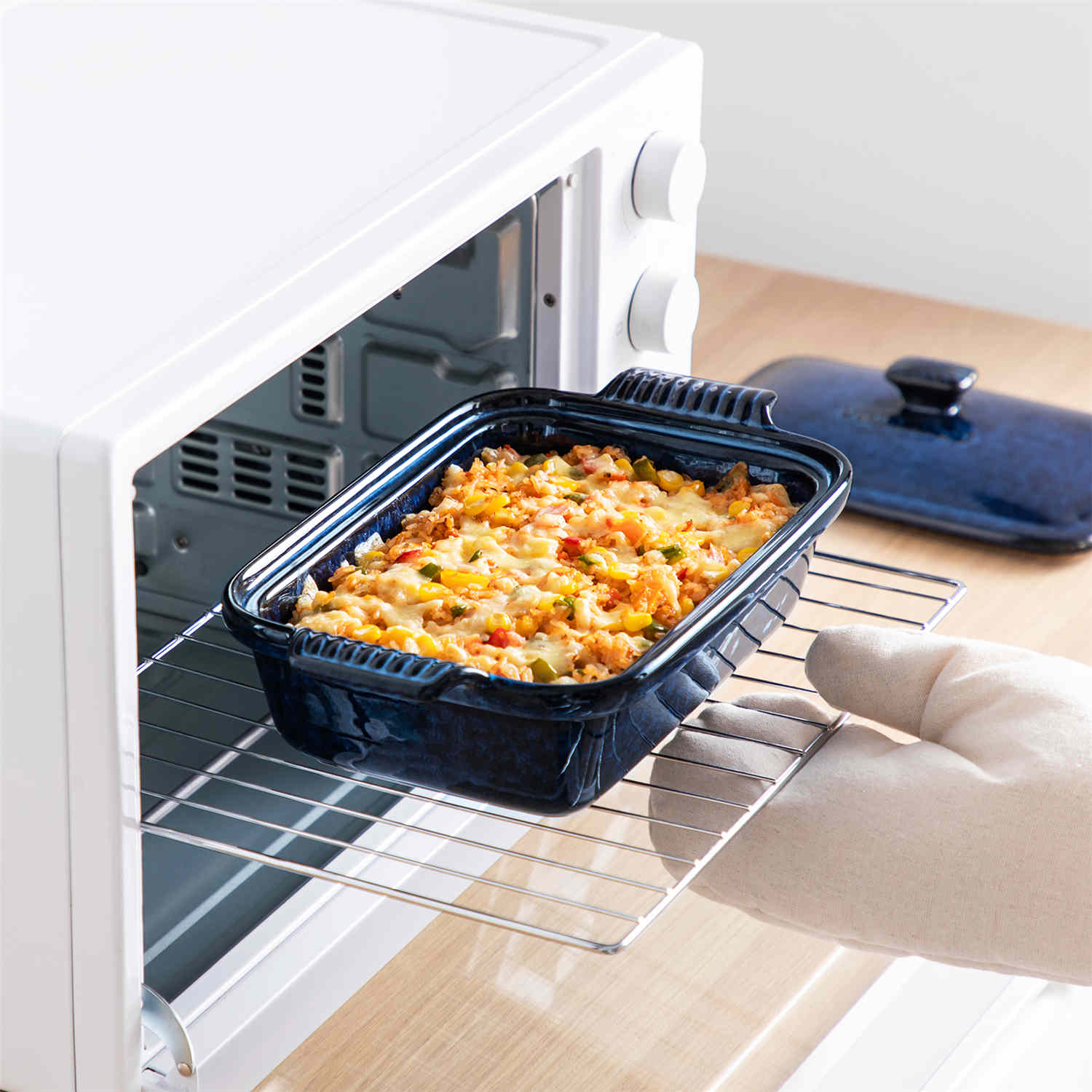 Starry Casserole With Lid 1.9QT - Image 3