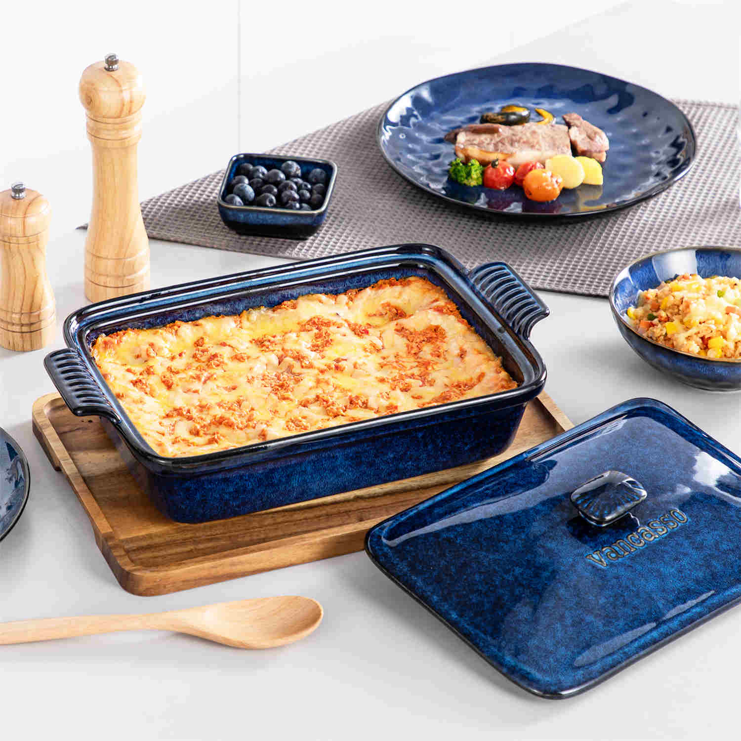 Starry Casserole With Lid 3.8QT - Image 6