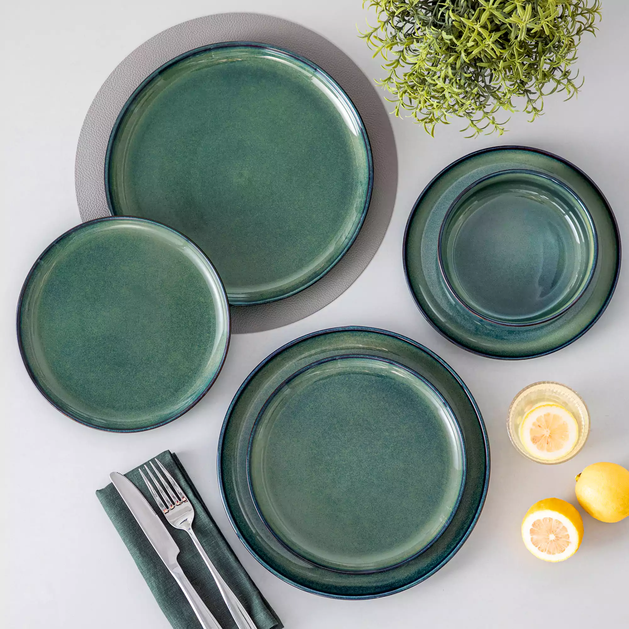 Starry Lipped-Edge 12 Piece Dinnerware Set - Image 22