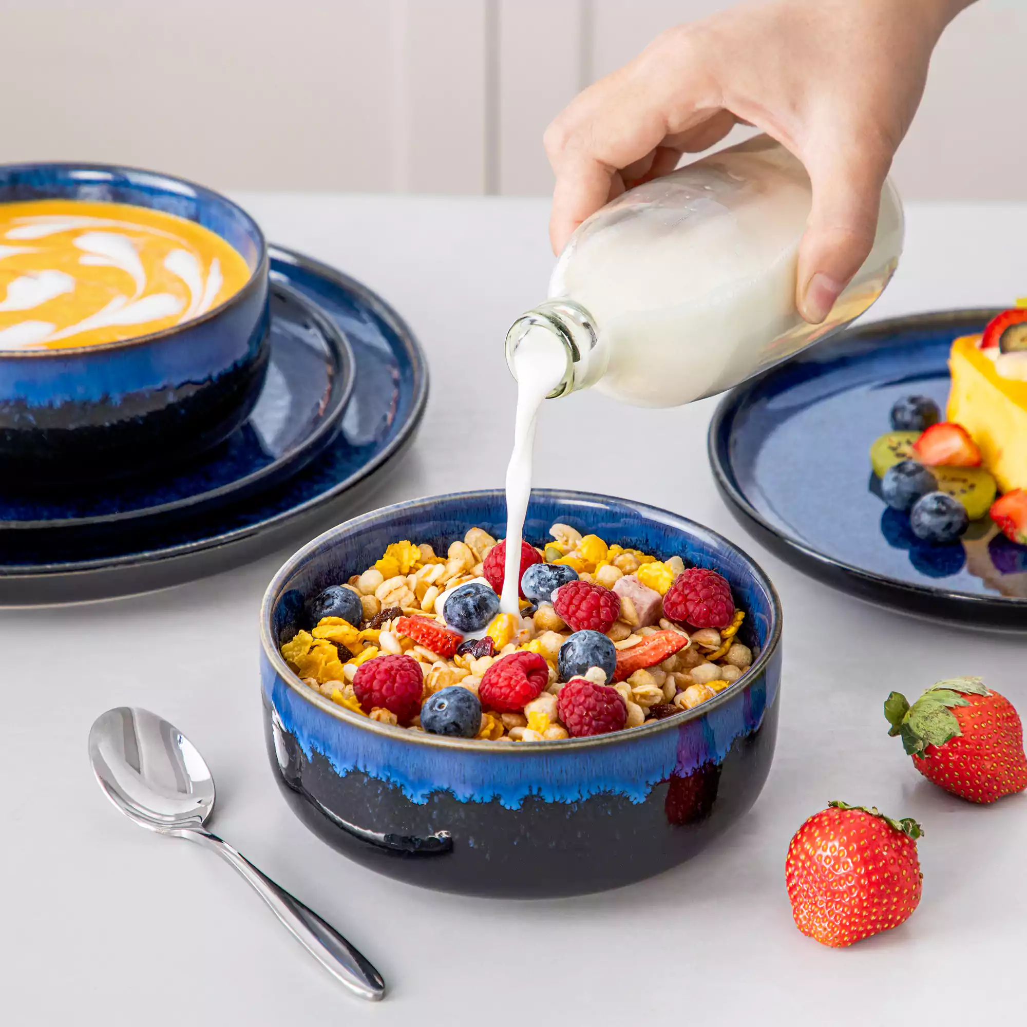 Starry Lipped-Edge 12 Piece Dinnerware Set - Image 6