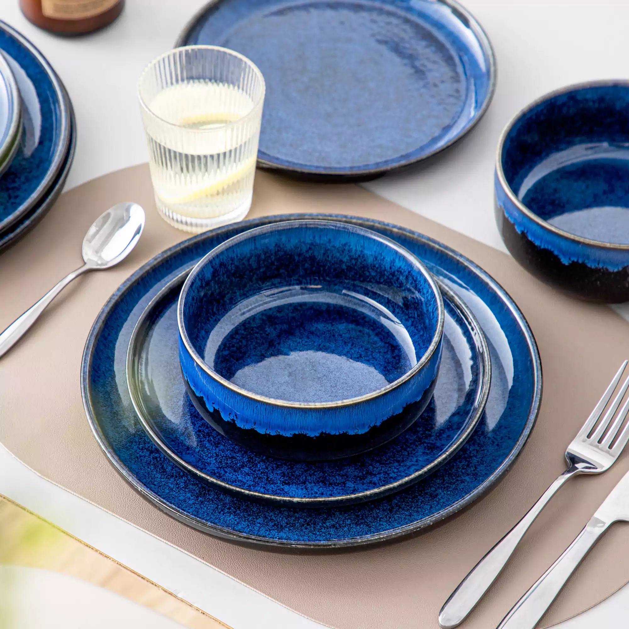 Starry Lipped-Edge 12 Piece Dinnerware Set - Image 8