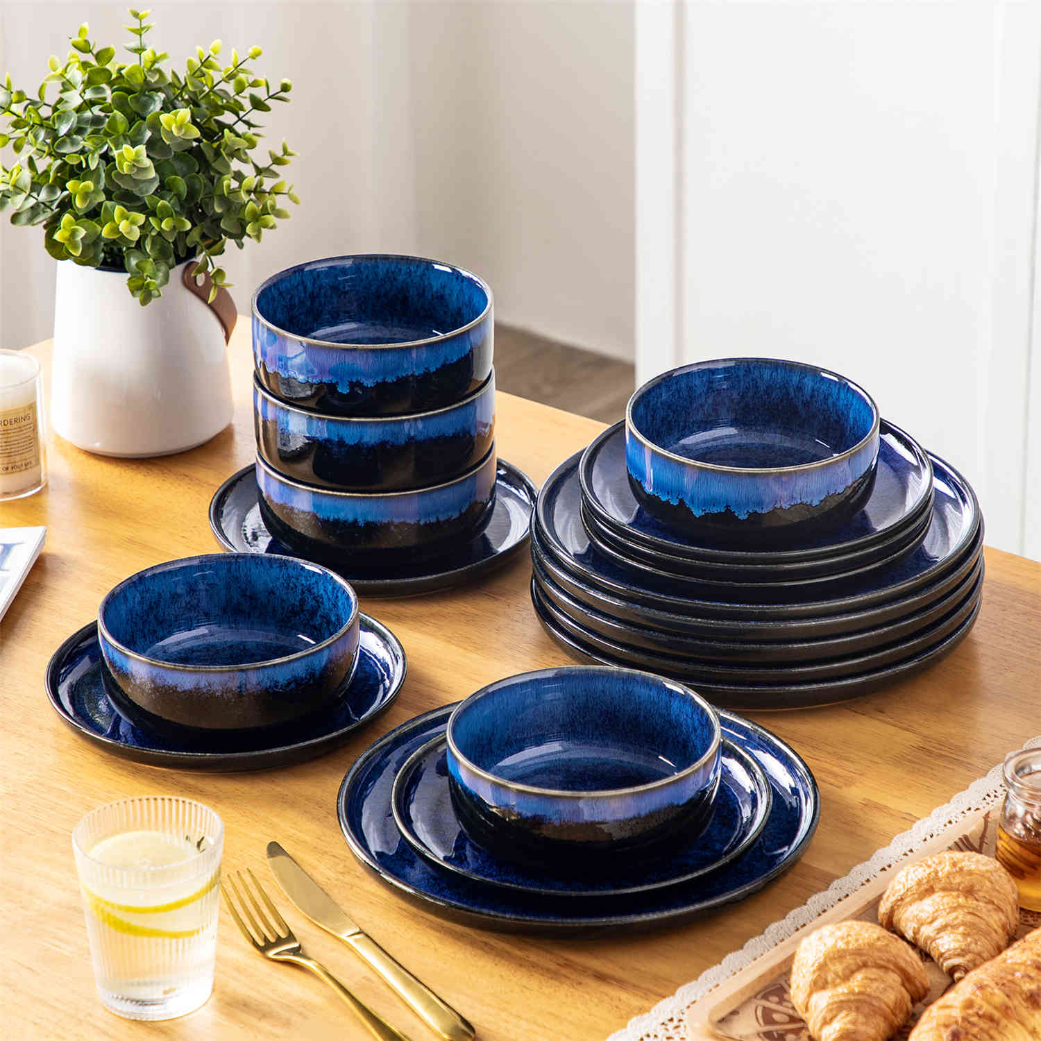 Starry Lipped-Edge 18 Piece Dinnerware Set - Image 7