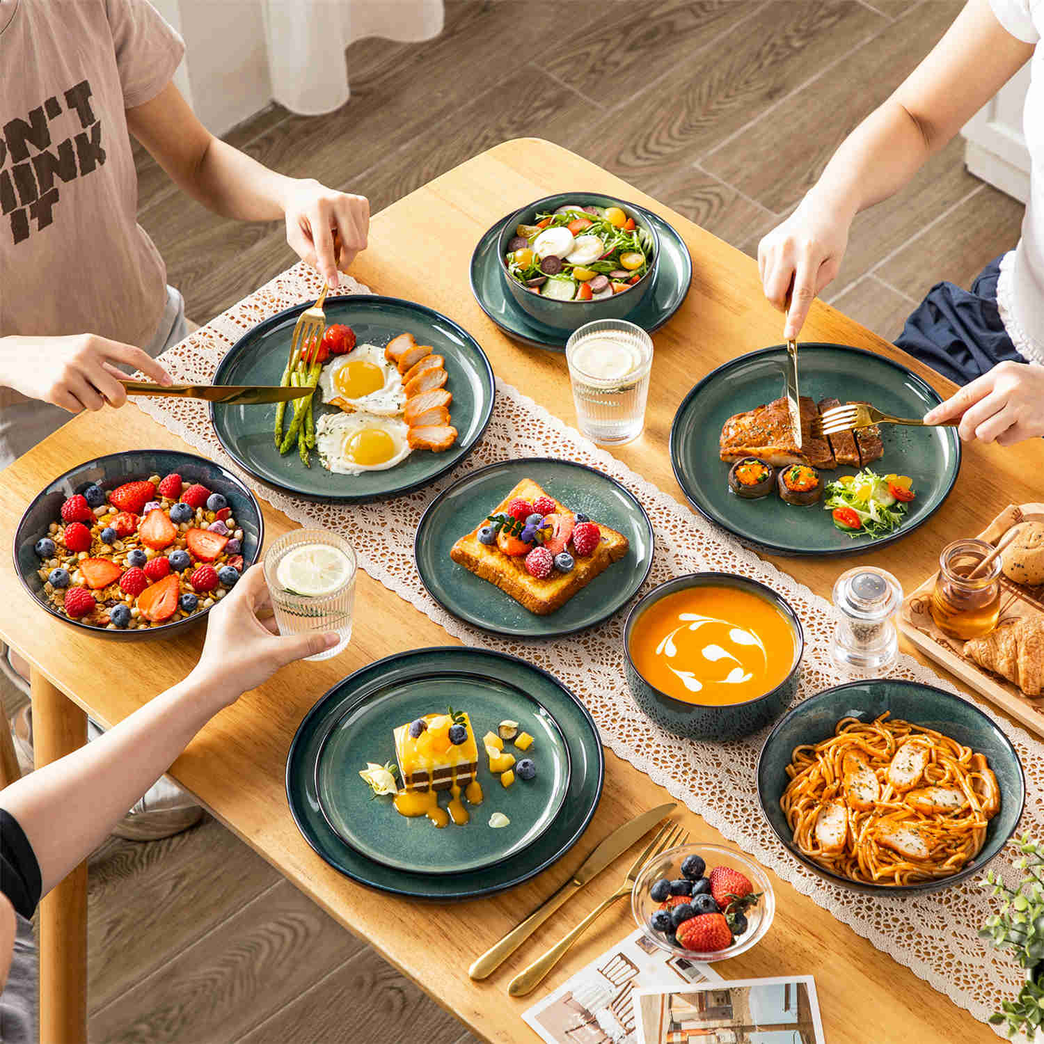 Starry Lipped-Edge 24 Piece Dinnerware Set - Image 13