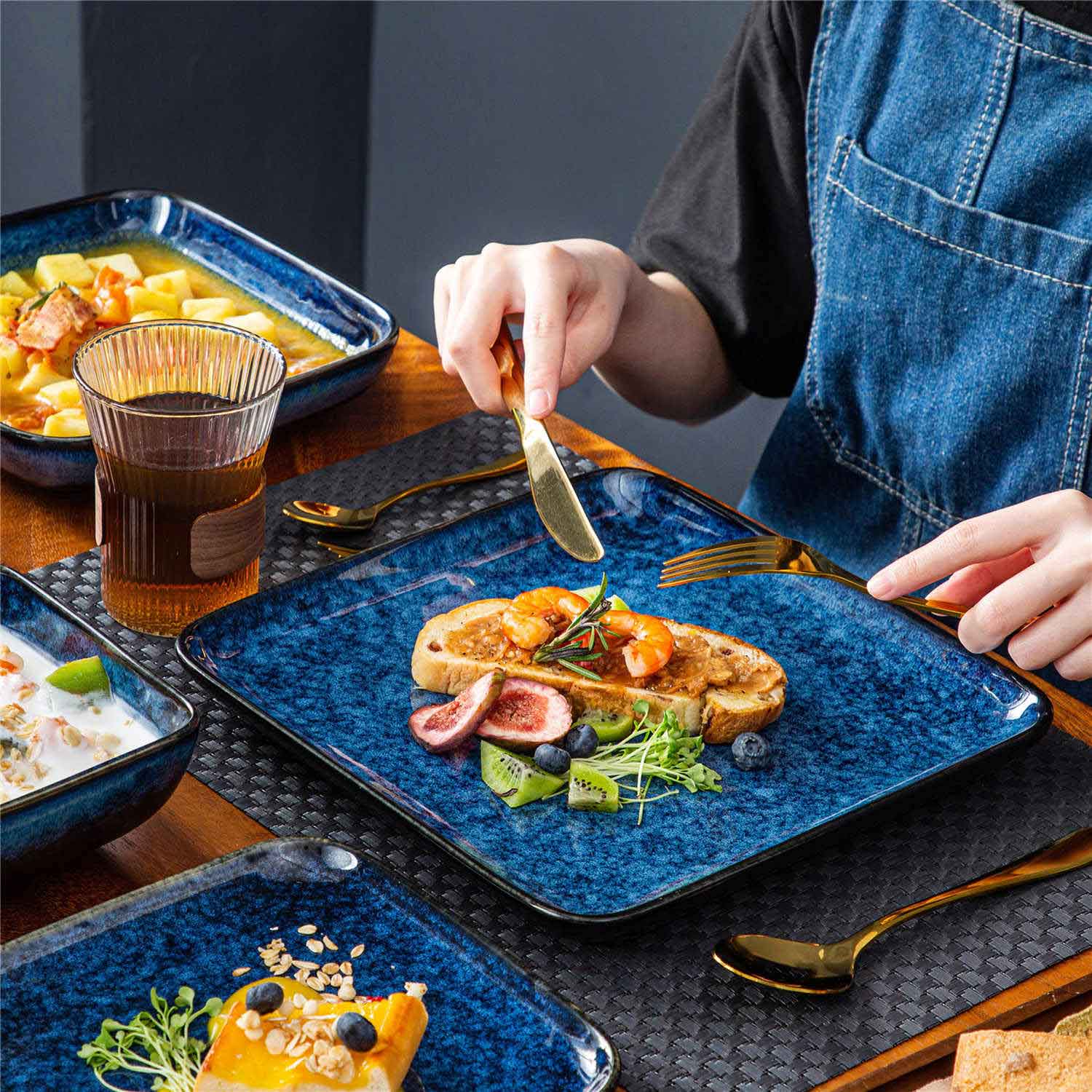 Stern 16 Piece Dinnerware Set - Image 11