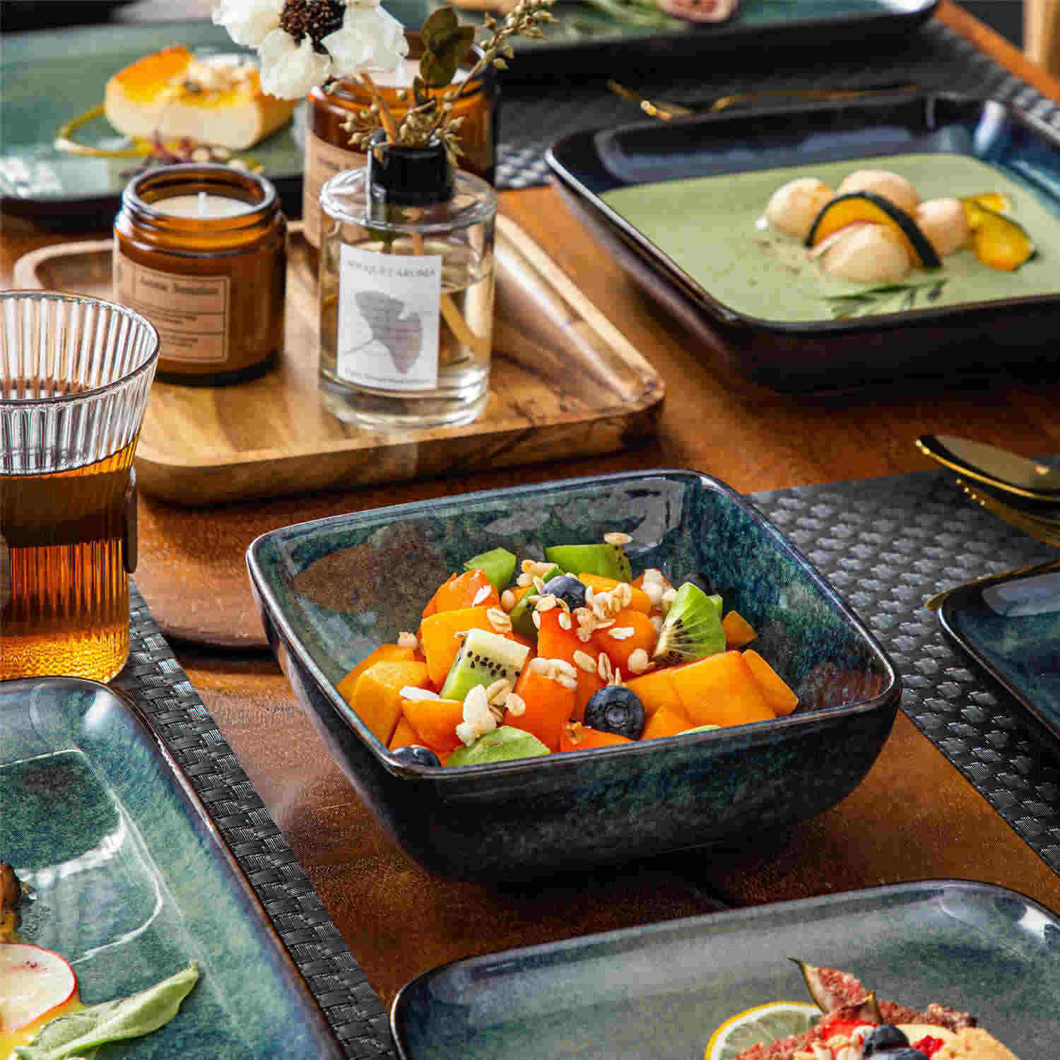Stern 16 Piece Dinnerware Set - Image 5