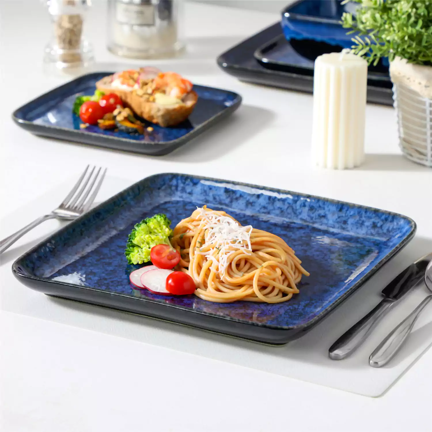 Stern 18 Piece Dinnerware Set - Image 5