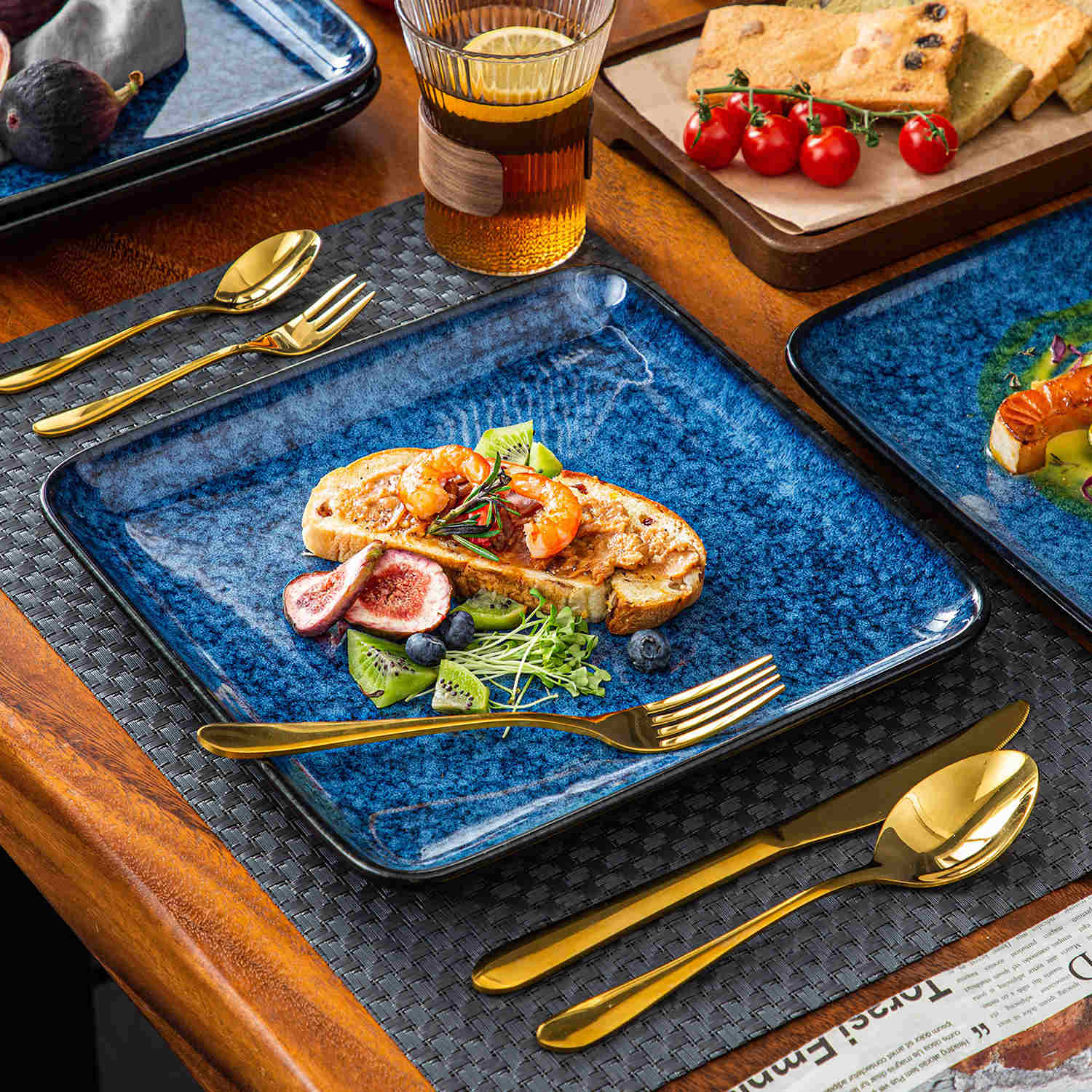 Stern Dinner Plates Set of 4 - Image 8