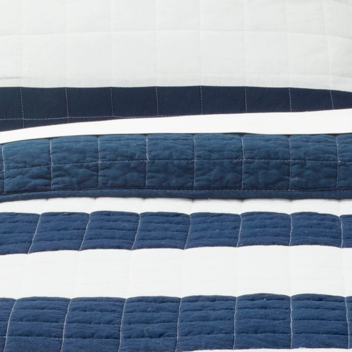 Stripe 3 Piece Quilt Set - Image 3