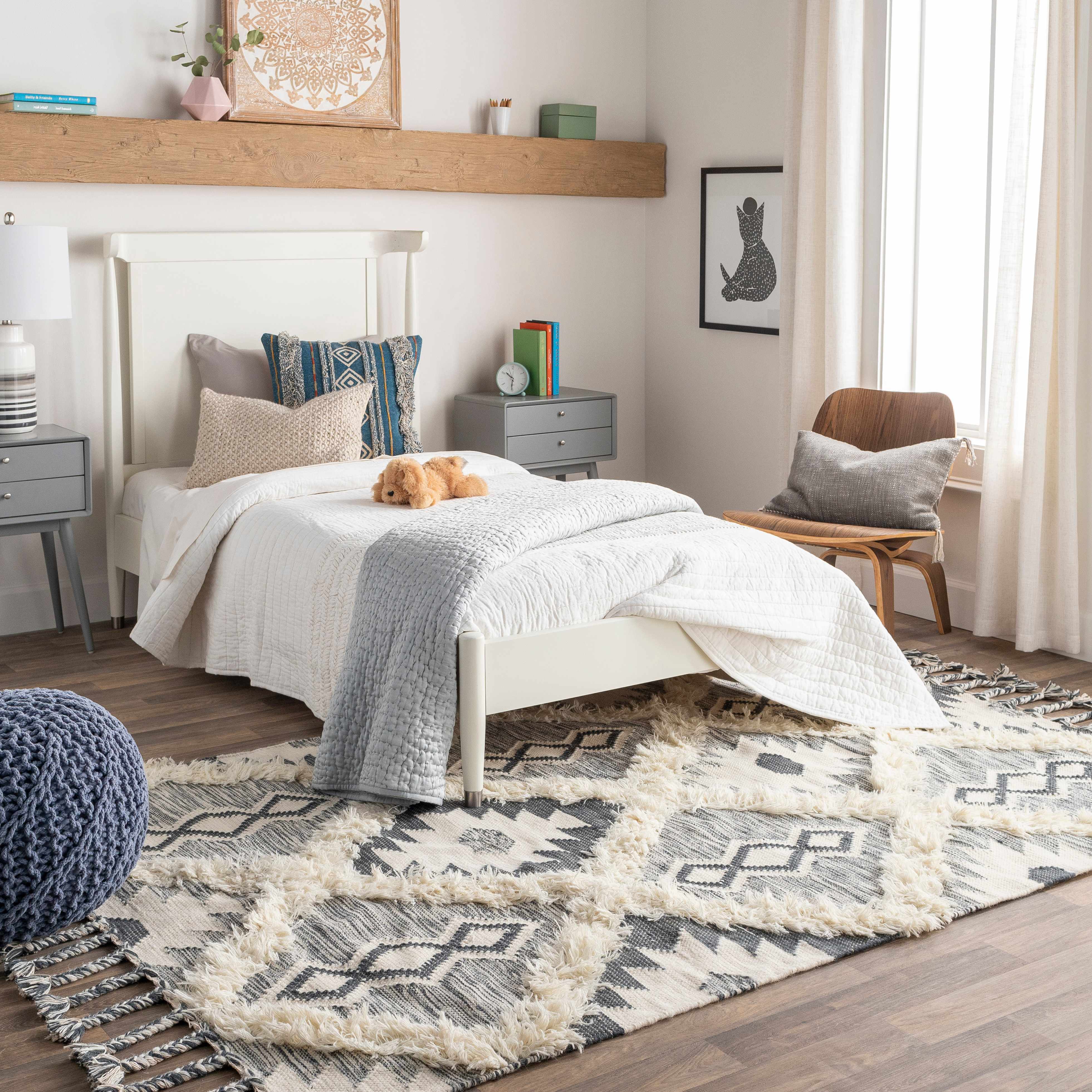 Sultan Charcoal/Beige Tribal Tassel Wool Rug - Clearance - Image 3