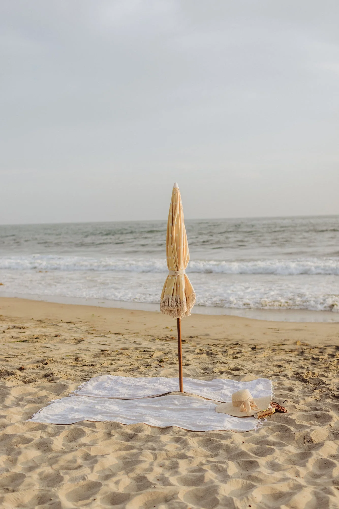 Summerland 6.5 ft. Portable Beach Umbrella - Image 18