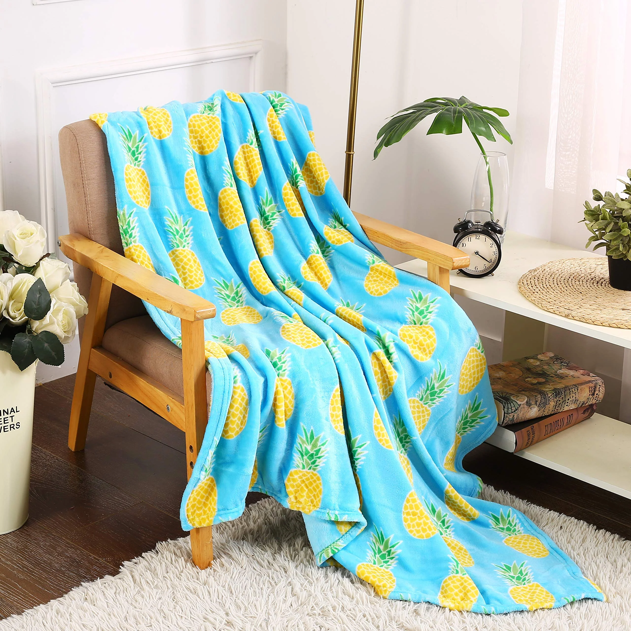 Summertime Whimsy Plush Fleece Throw Blanket (50" x 60") - Pineapple - Image 5