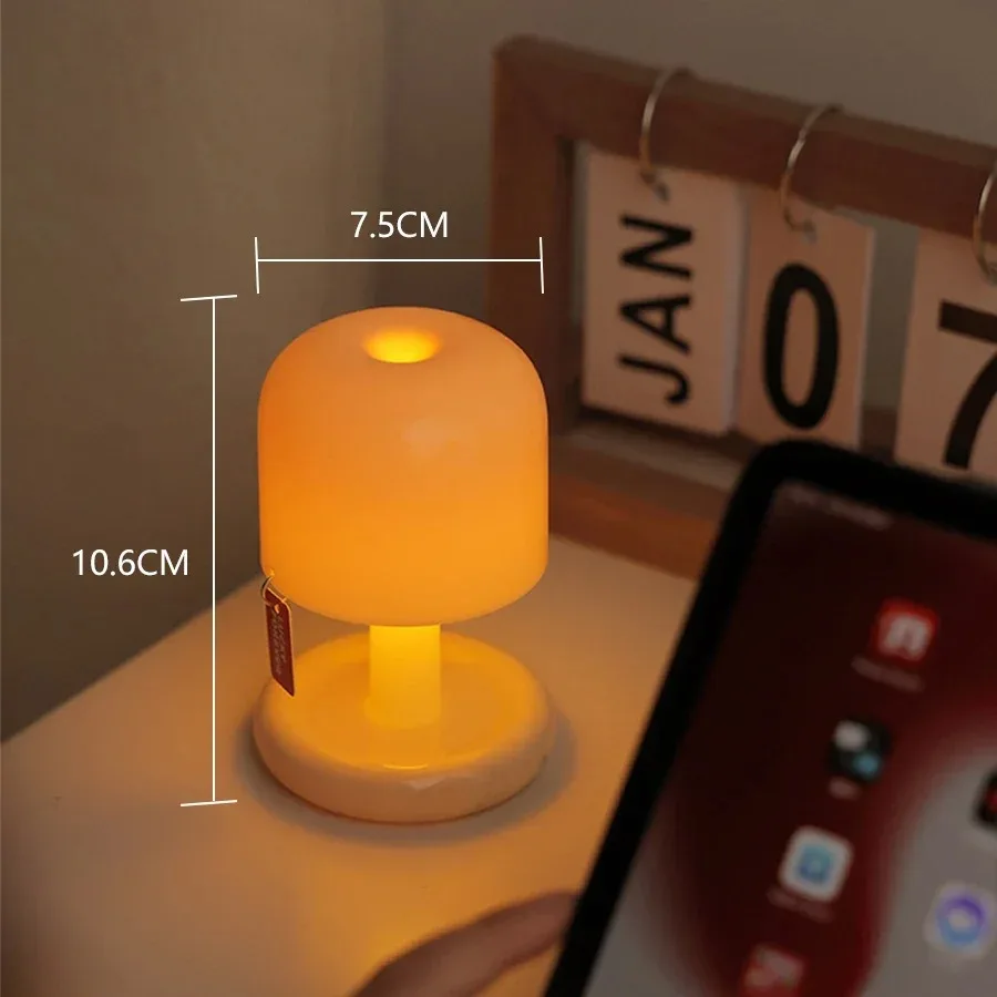 Sunset Night Light LED Table Lamp – Mini USB Rechargeable Mood Desk Bedside Lamp - Image 2