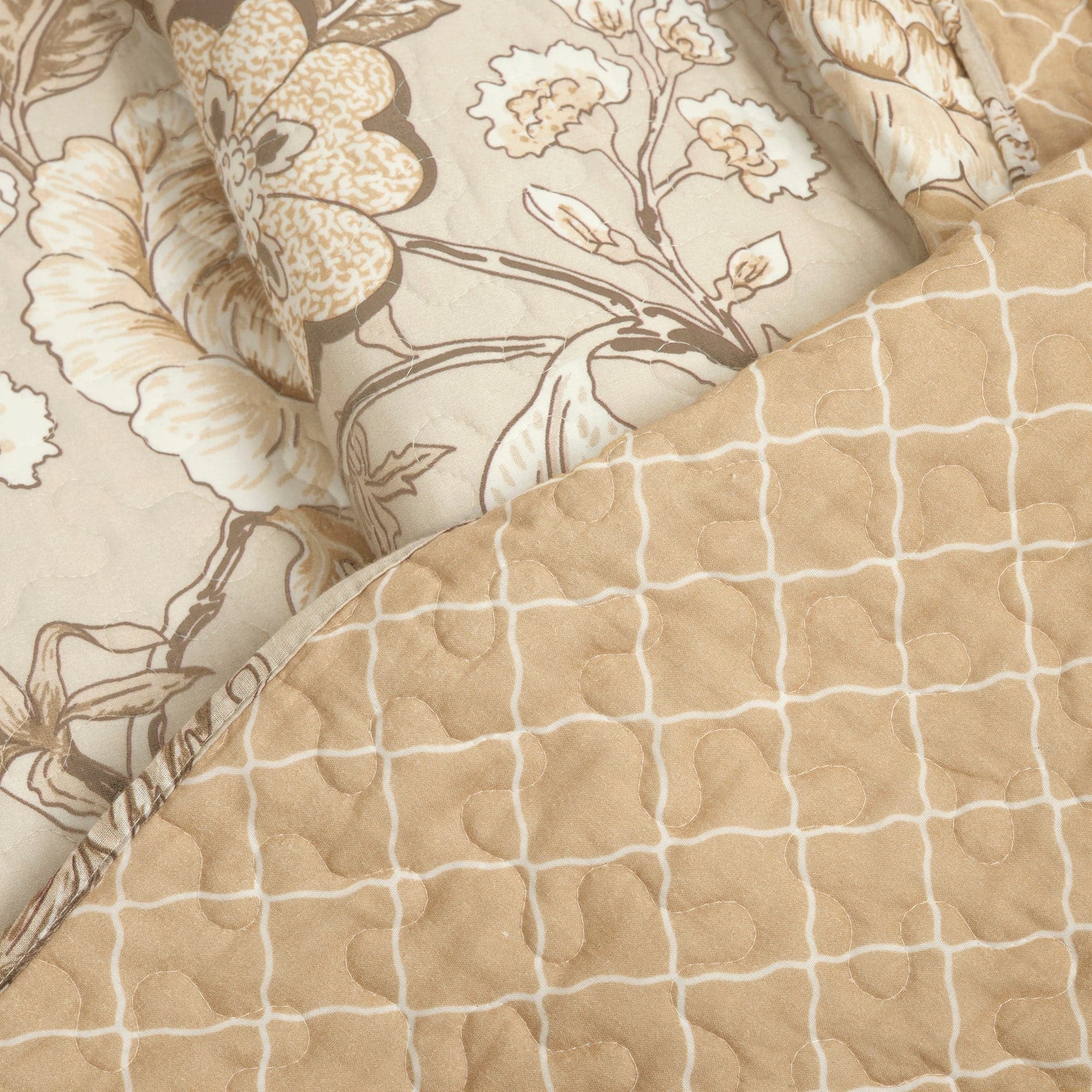 Sydney 3 Piece Quilt Set - Image 33