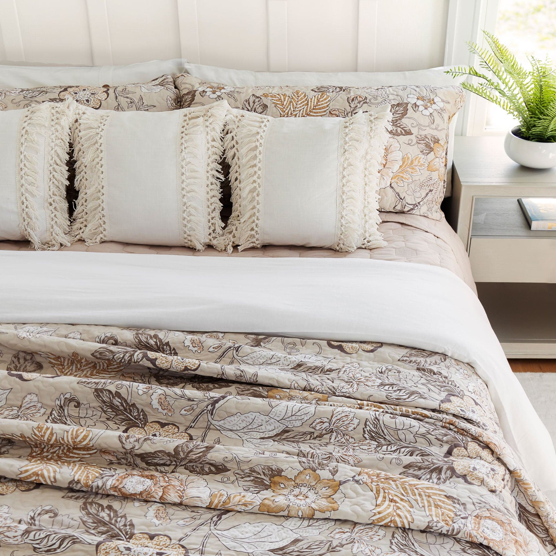 Sydney 3 Piece Quilt Set - Image 36
