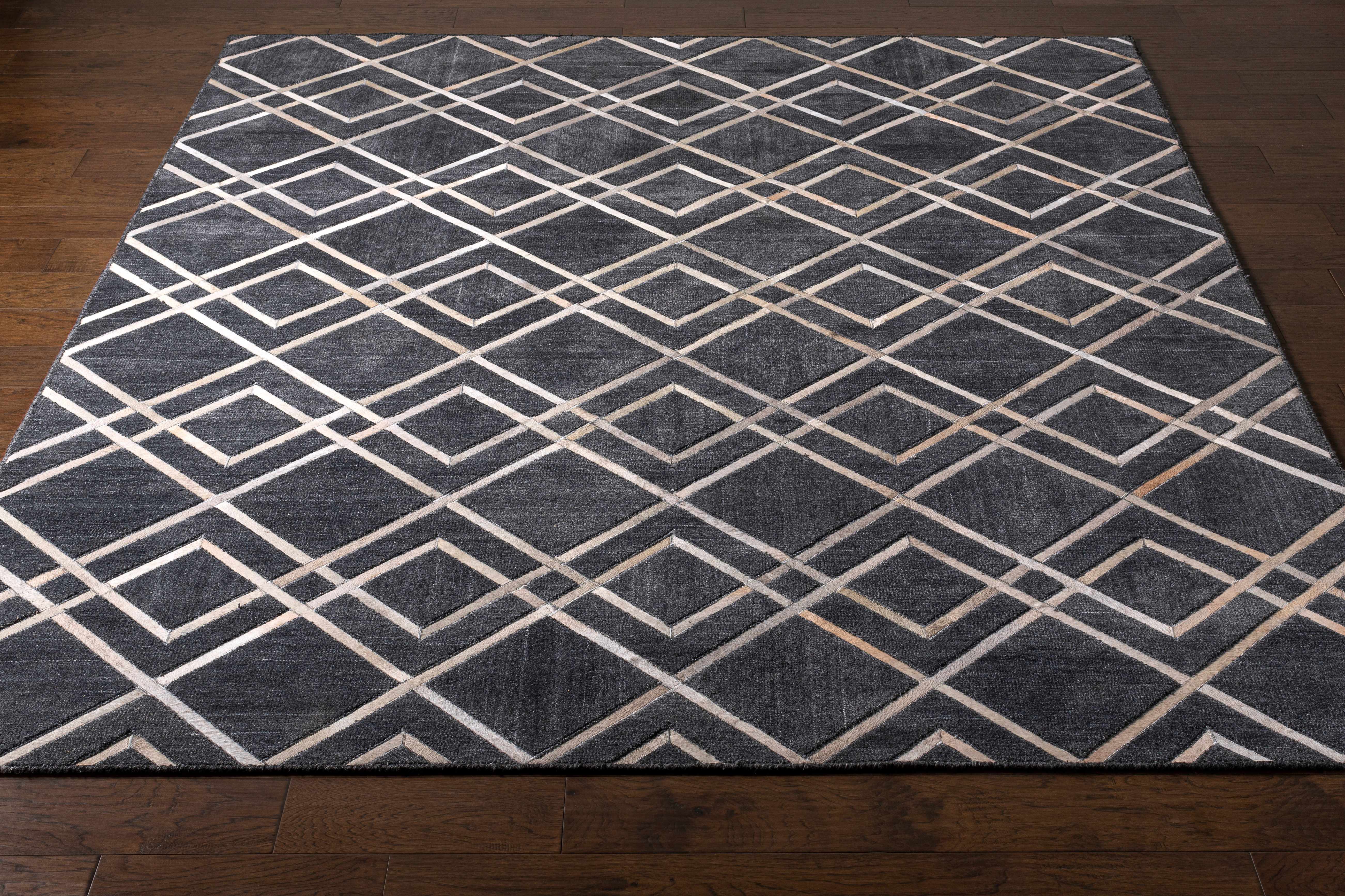 Taclobo Area Rug - Clearance - Image 4