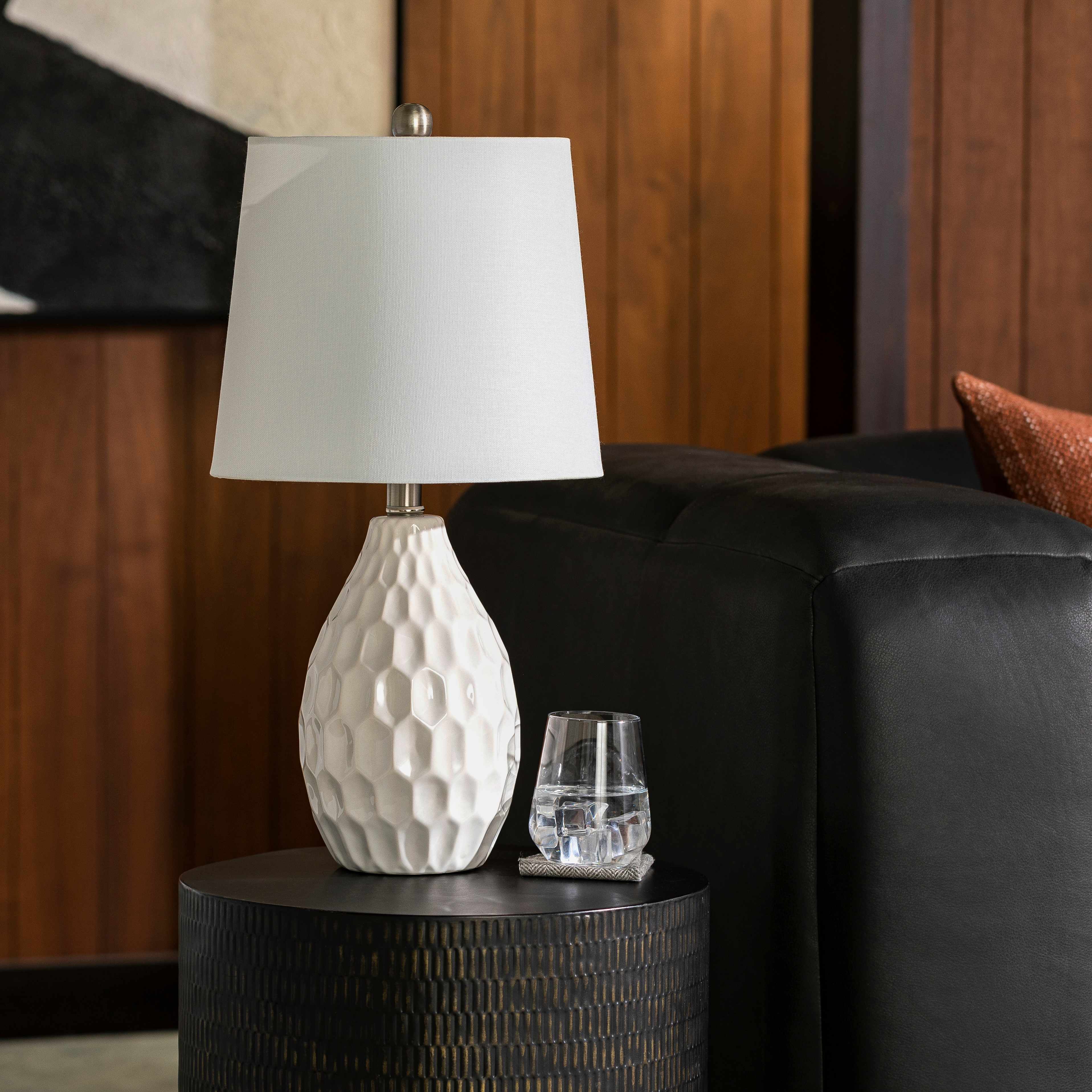 Taguig White Ceramic Table Lamp - Image 4