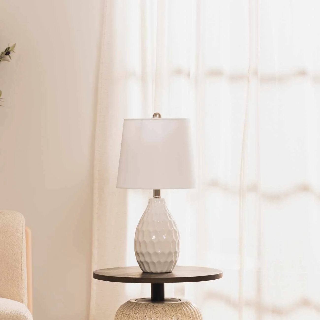 Taguig White Ceramic Table Lamp - Image 8