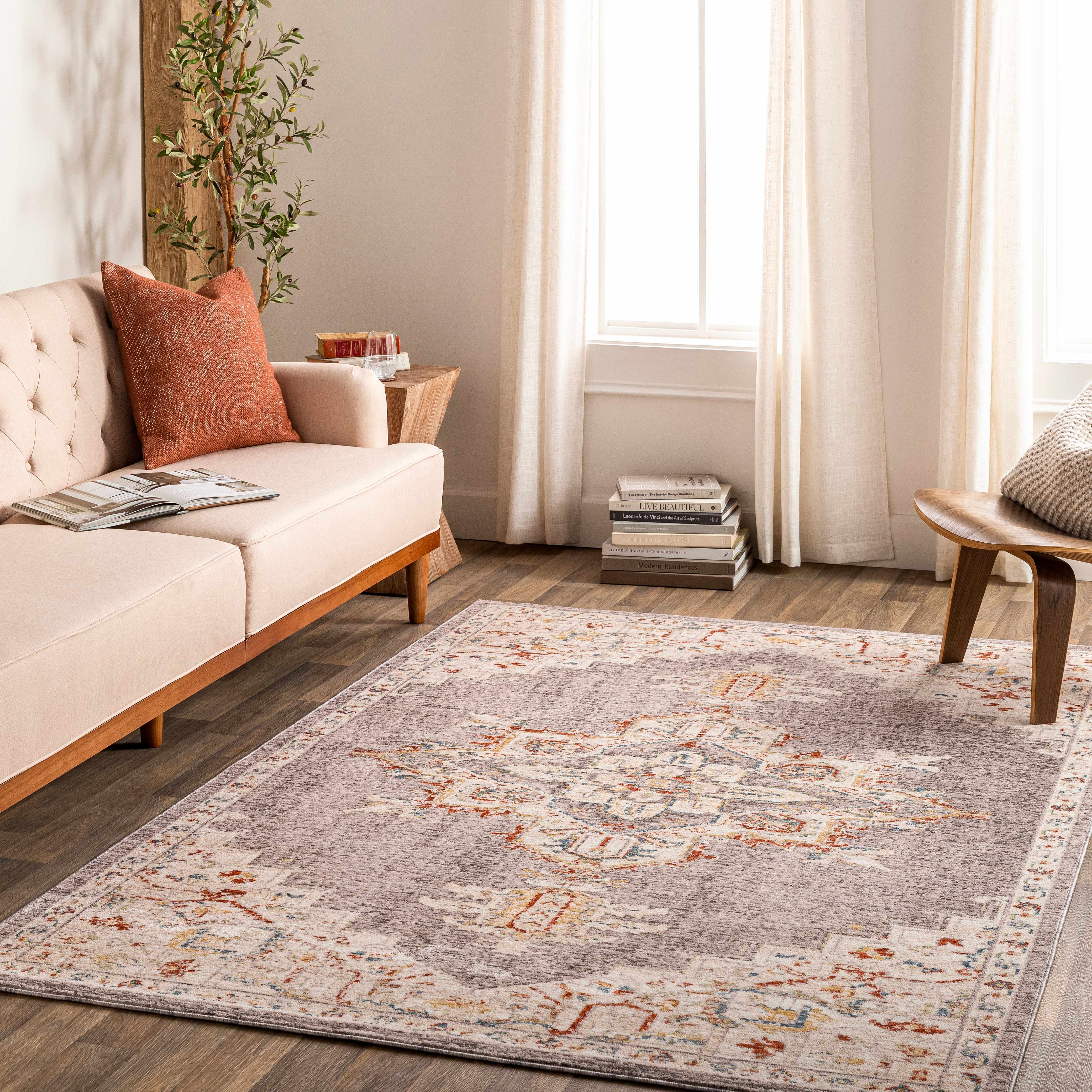 Taia Traditional Style Rug - Clearance - Image 2