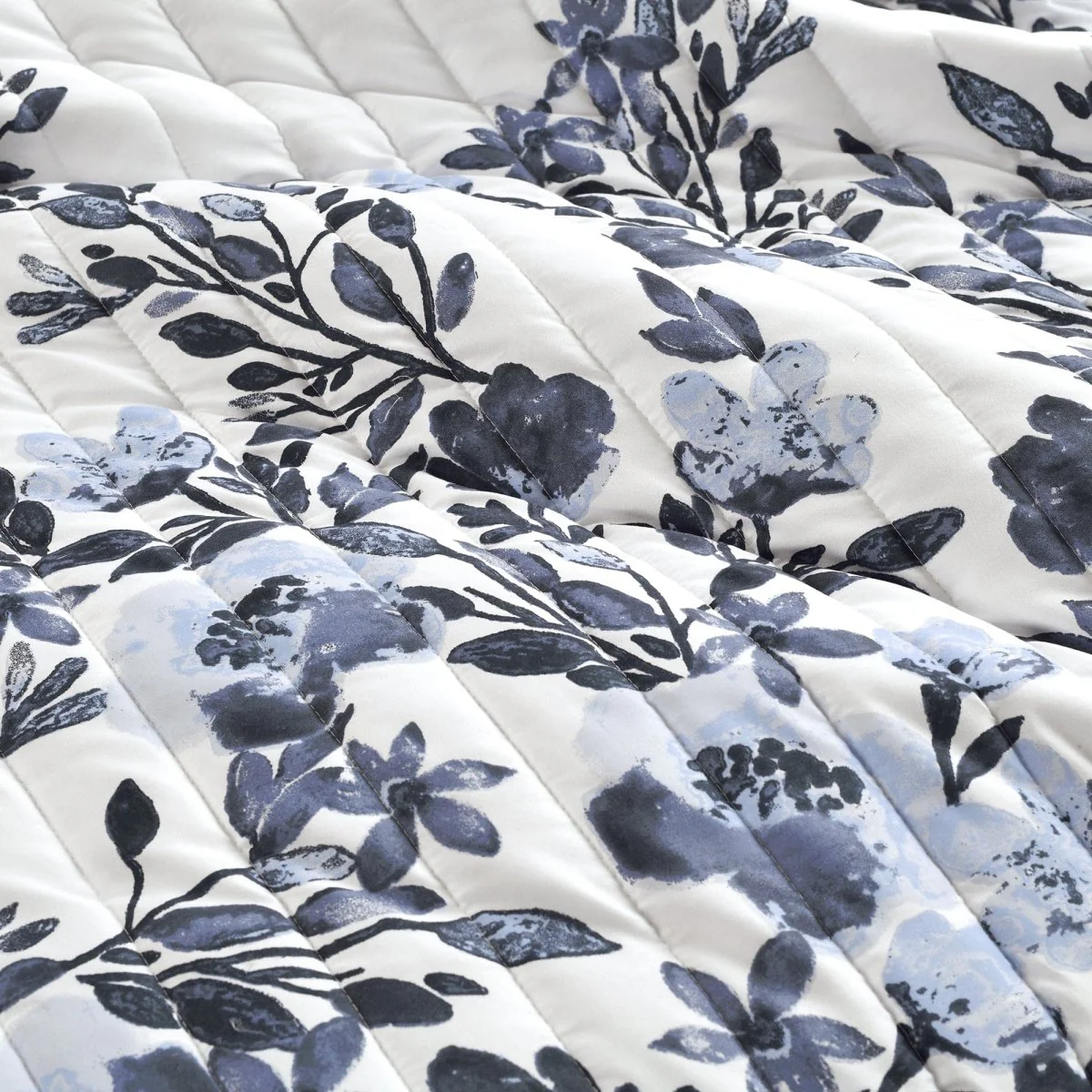 Tanisha Reversible Quilt 3 Piece Set - Image 7