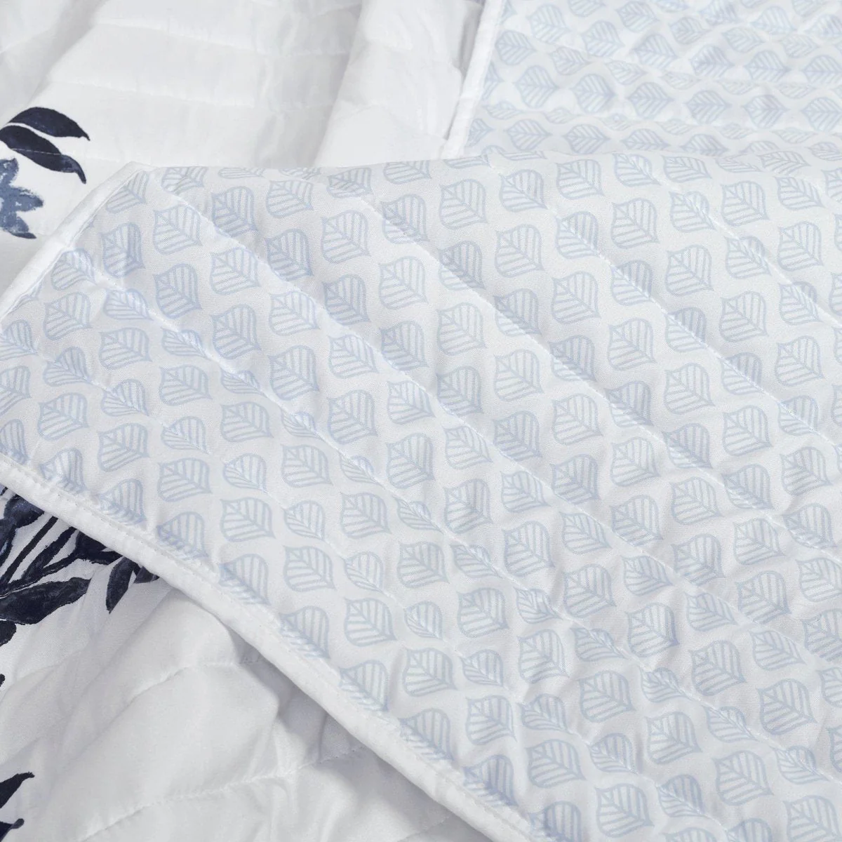 Tanisha Reversible Quilt 3 Piece Set - Image 9