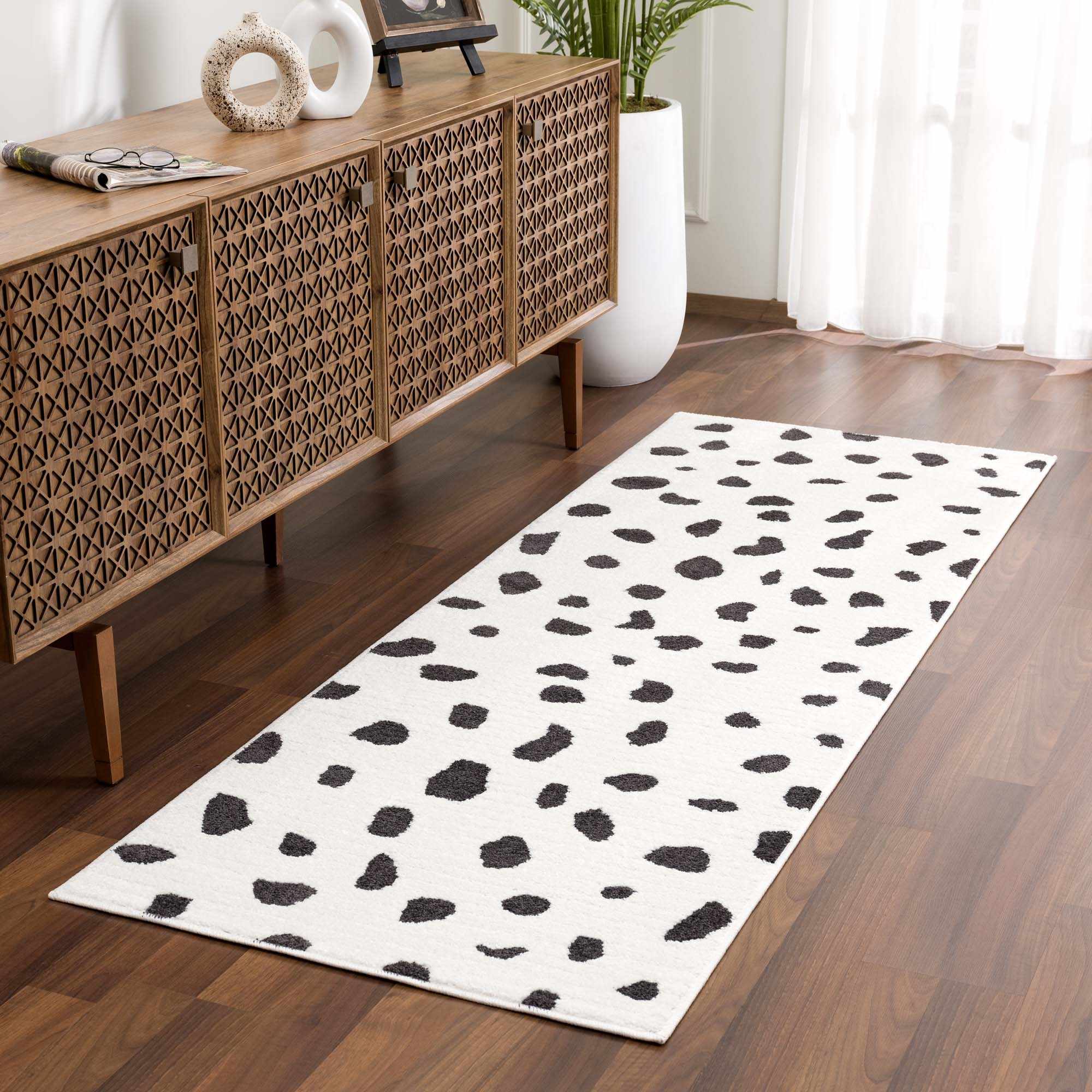 Tariffville Dalmatian Rug - Image 9